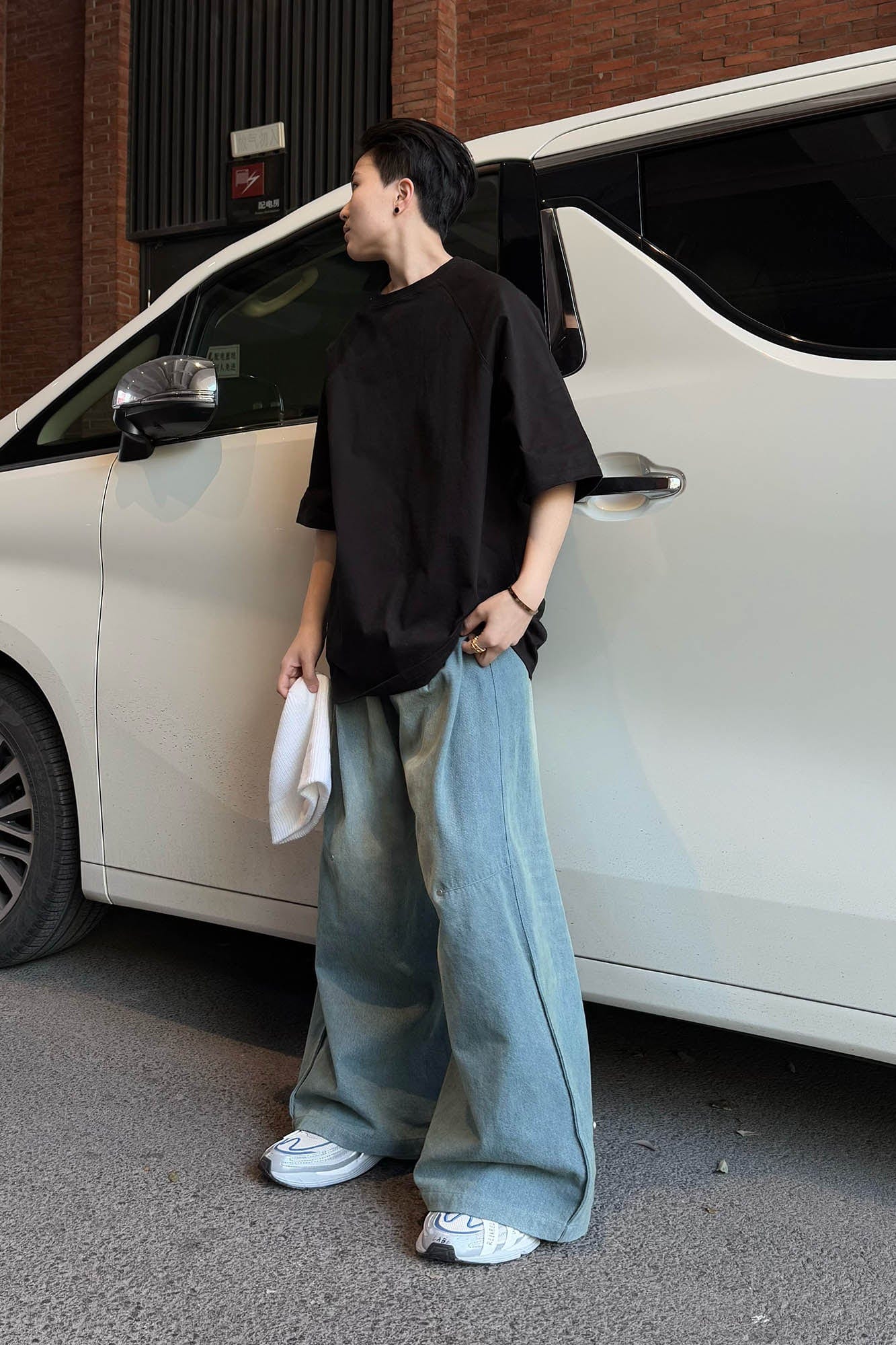 RELABEL Raglan Mid-Sleeve Oversized Tee