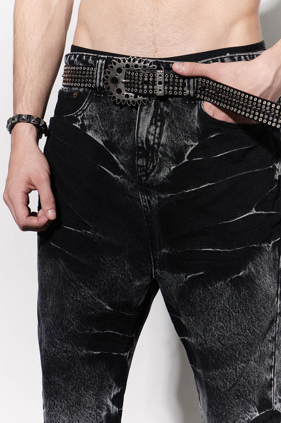 DND4DES Lightning Crease Washed Flared Jeans Black