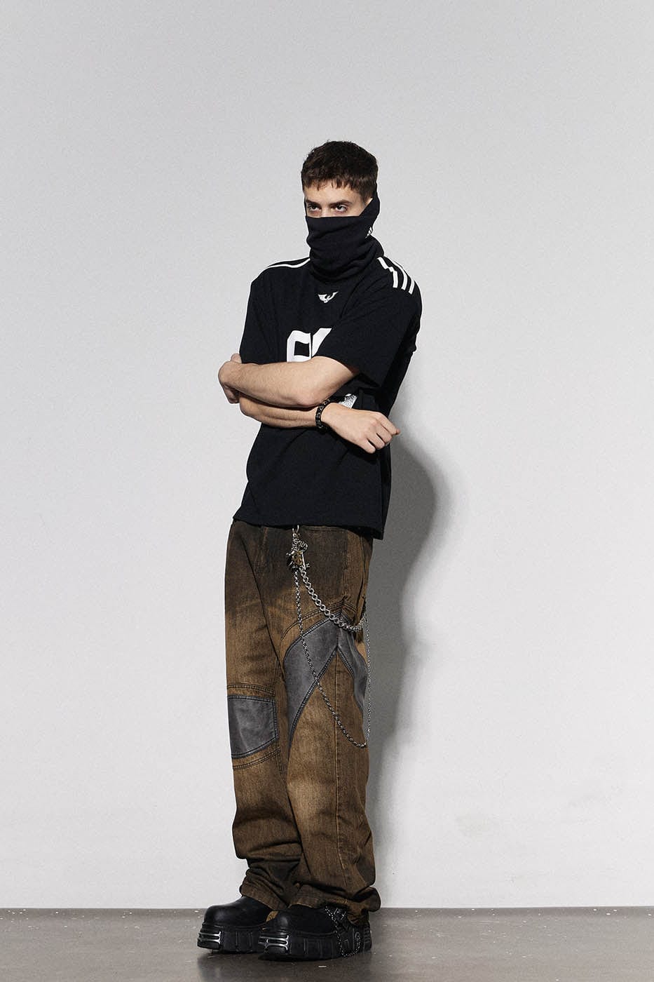DND4DES Asymmetrical Deconstructed Faded Flared Jeans