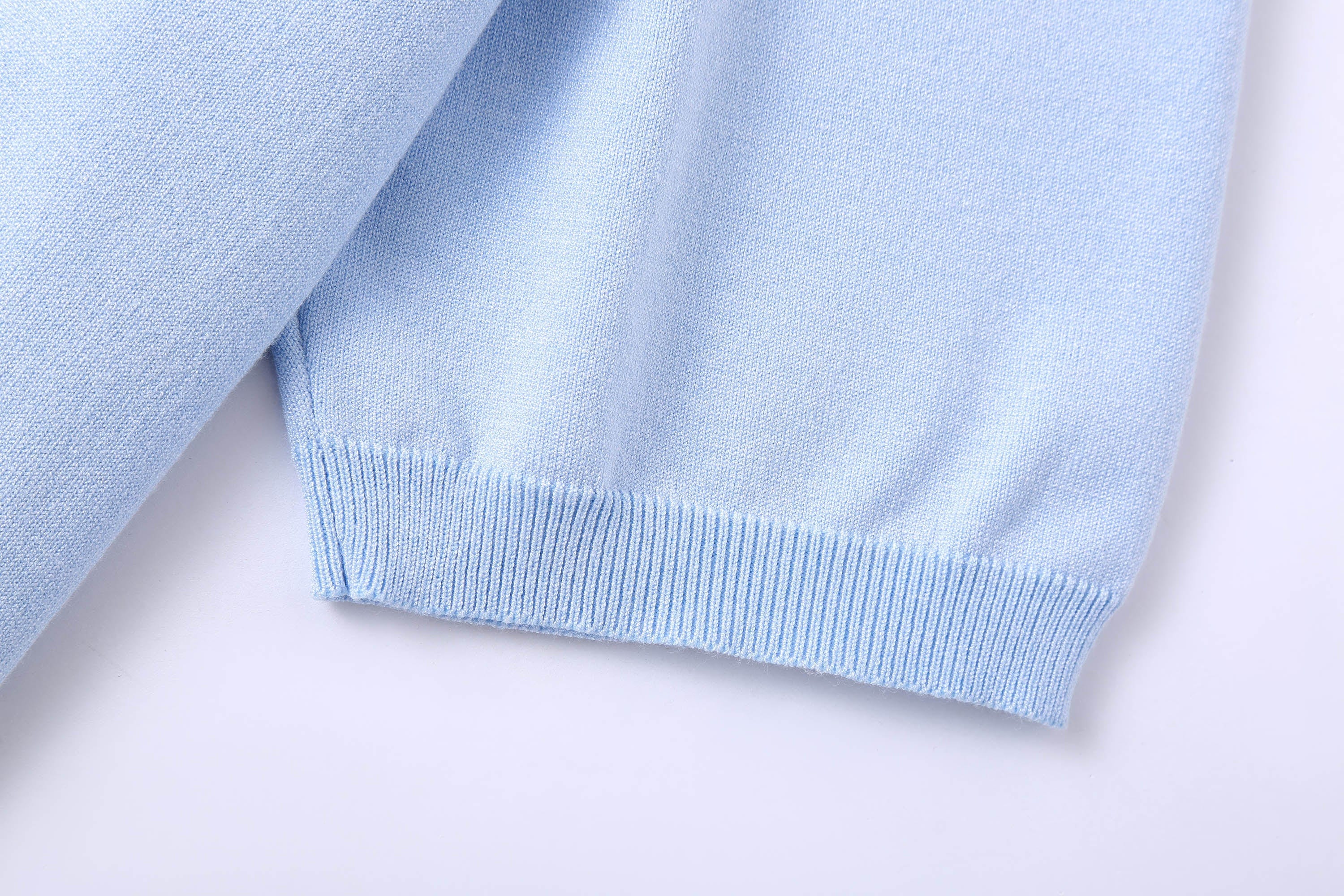 CLP V-Neck Detachable Collar Knitted Tee