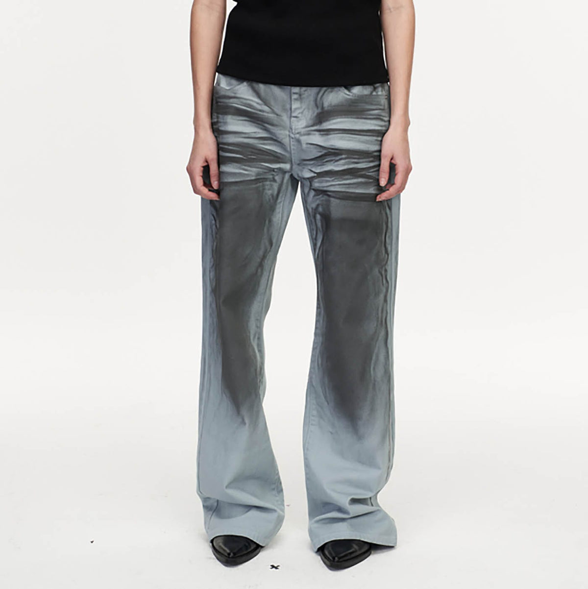 ARTIFICIAL WORLD Distressed Dirty-Fit Jeans