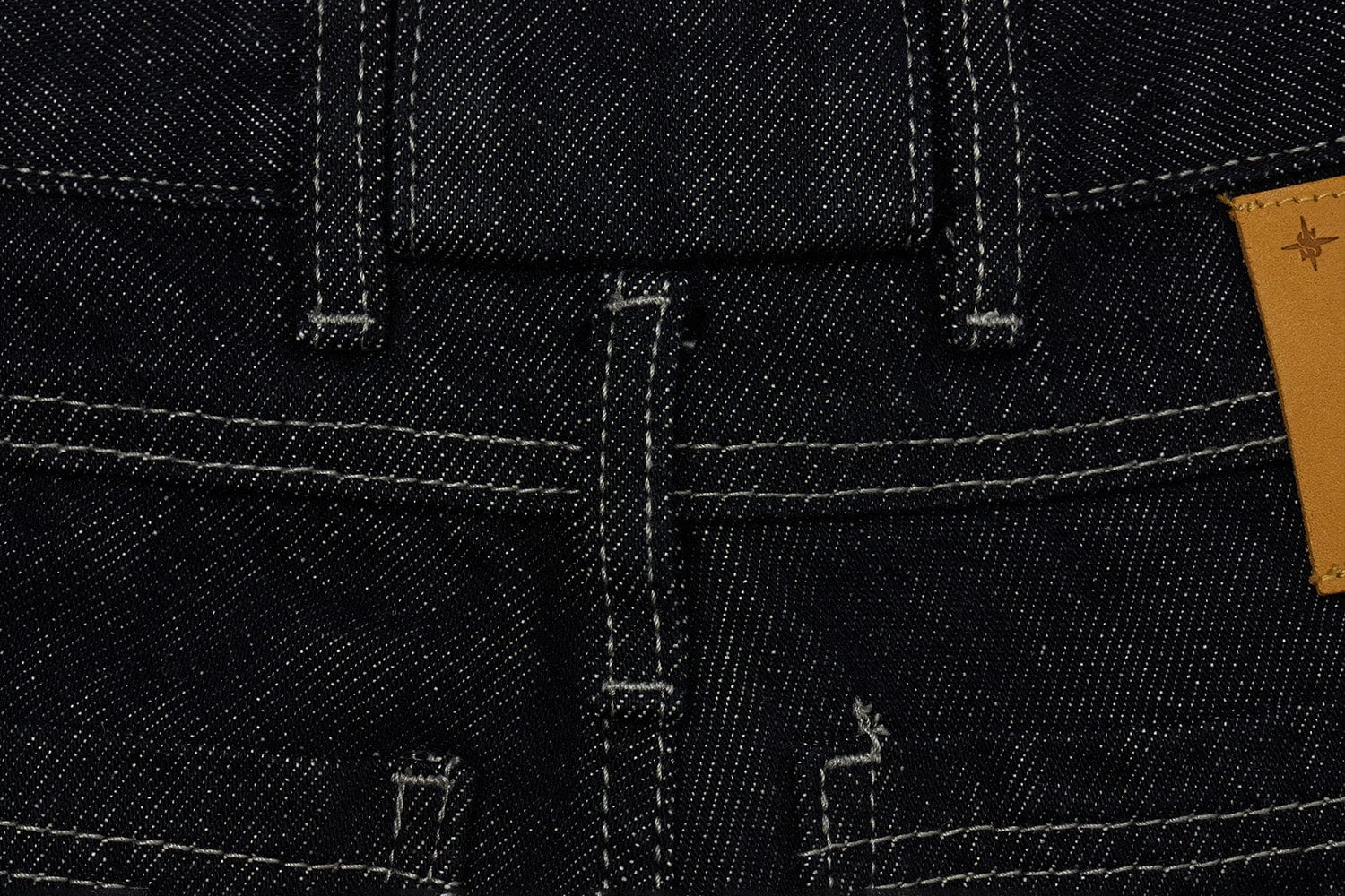 STEEPC Layered-Pockets Double-Waistband Raw Jeans
