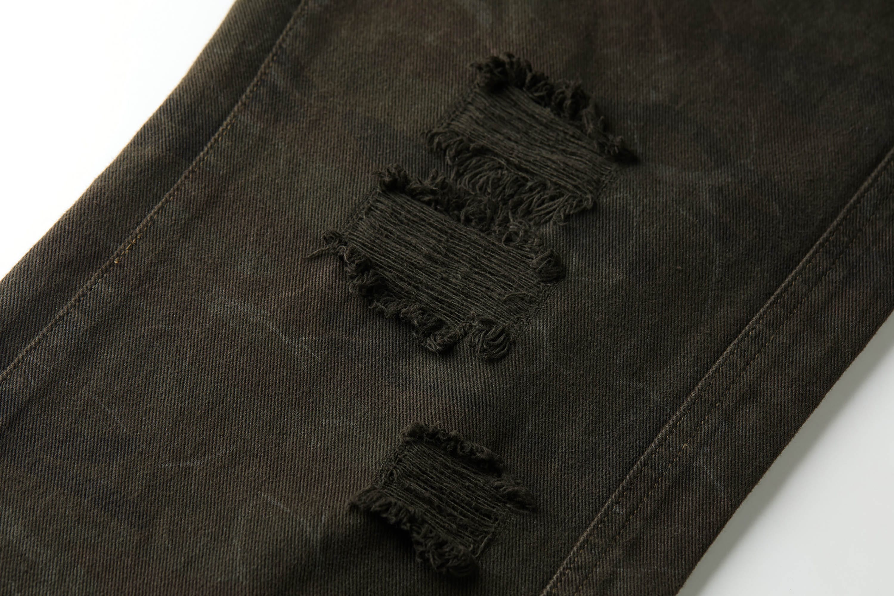 FACEONLAB Ripped Cracked Straight-Leg Pant