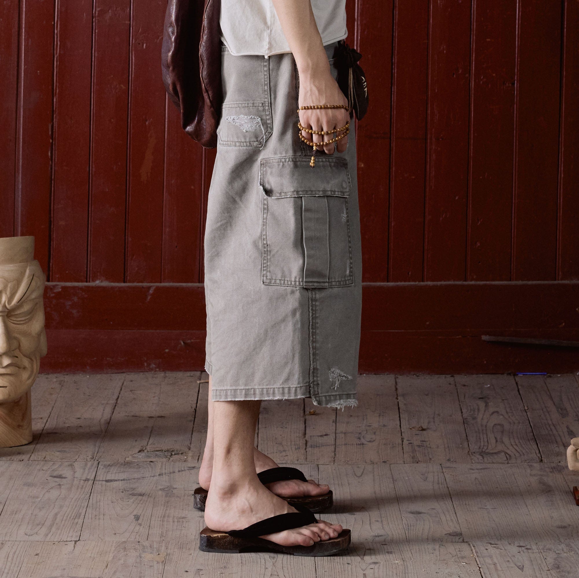 IN EXISTENCE Distressed Multi-Pocket Straight-Leg Cargo Shorts