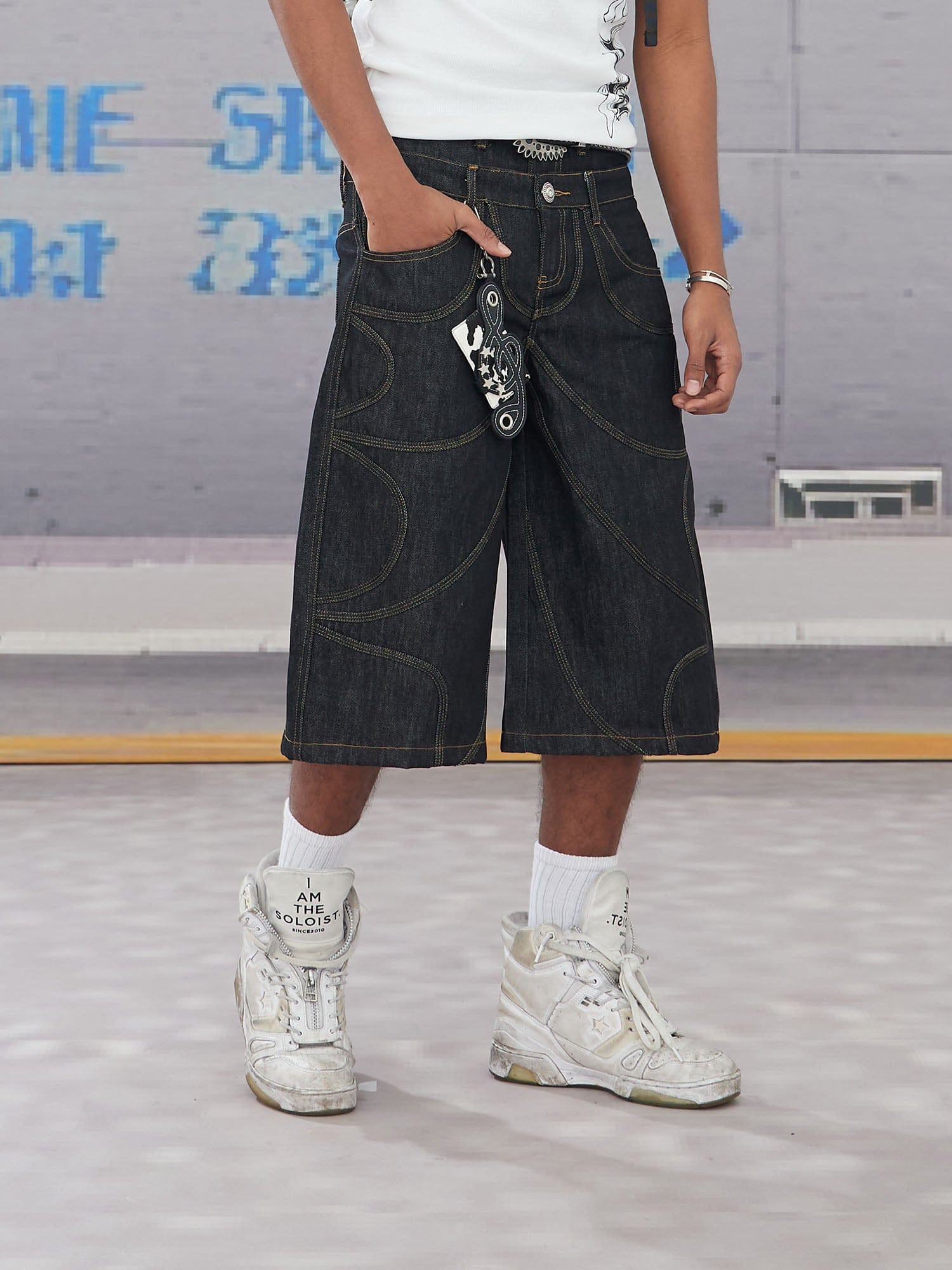 DND4DES Batwing Spliced Double-Waistband Raw Denim Shorts