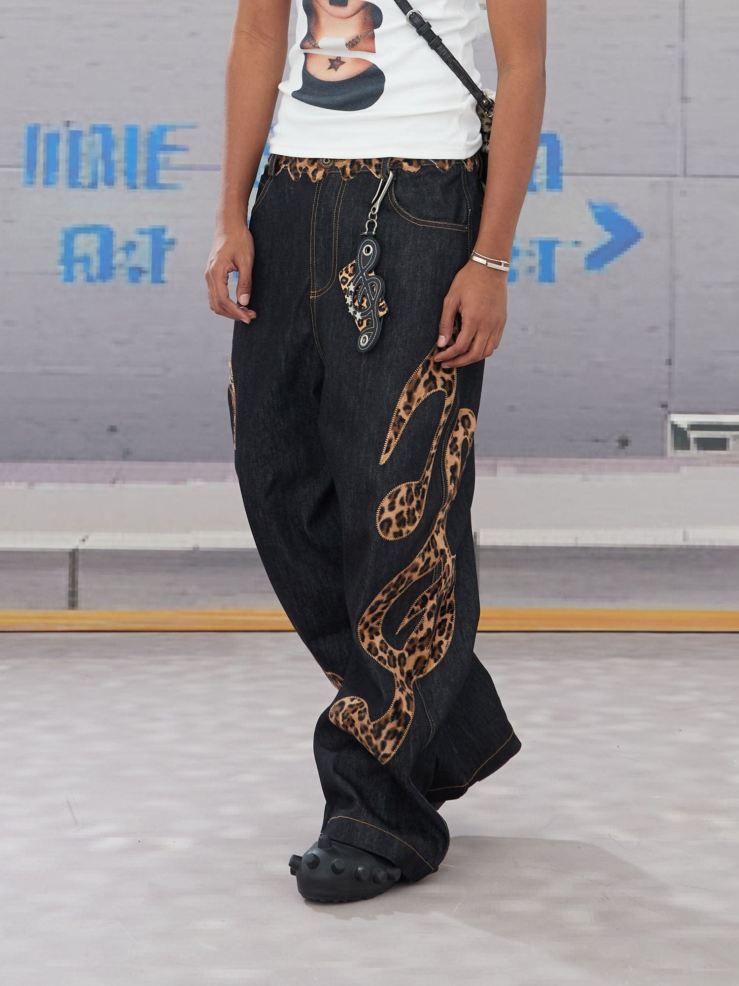 DND4DES Leopard Music Note Patch Baggy Jeans