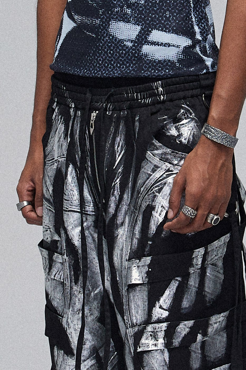 DND4DES Multi-Layered Striped Graffiti Cargo Pants
