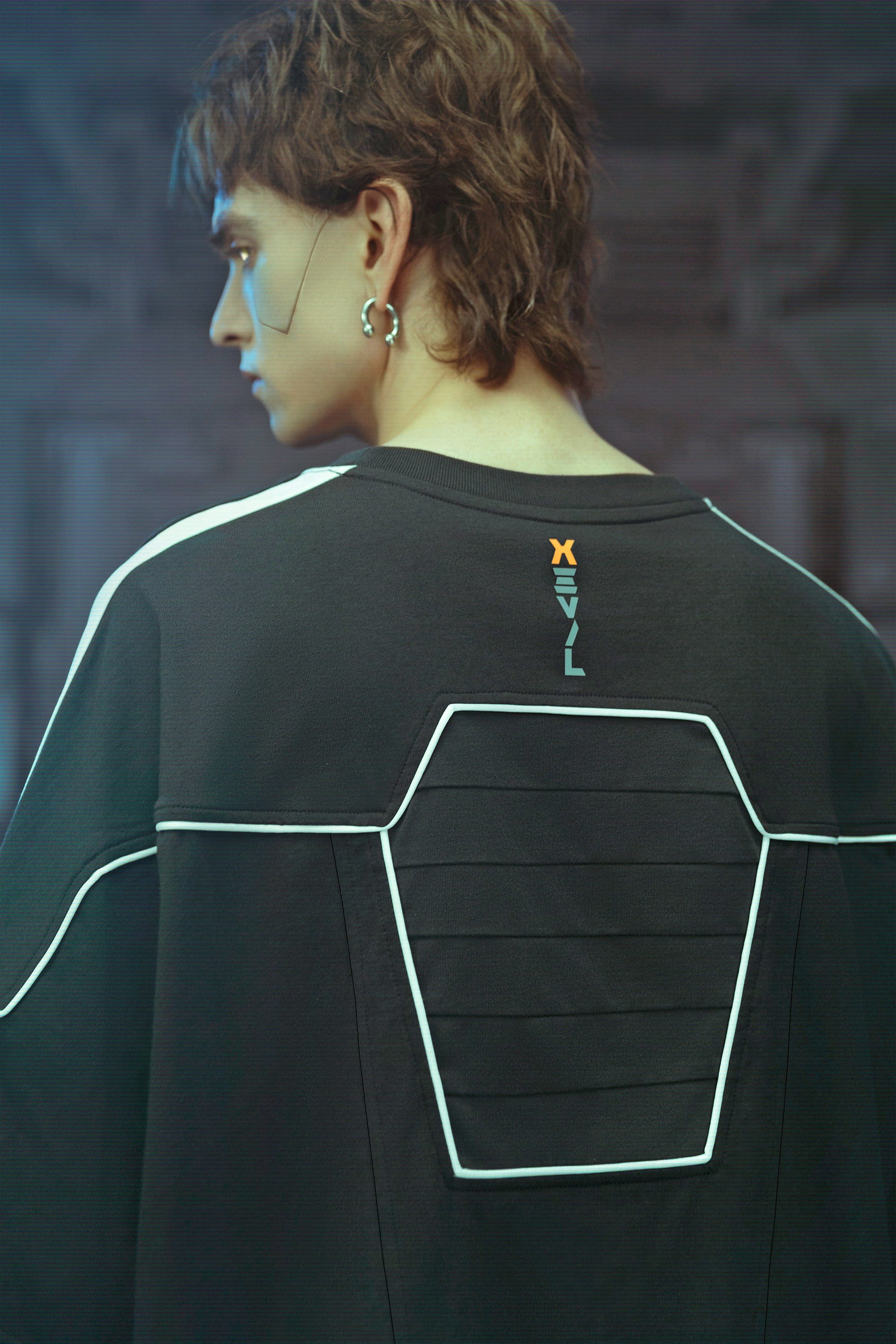 XIPHEVIL Modern Deconstructed Rivet Jersey Black