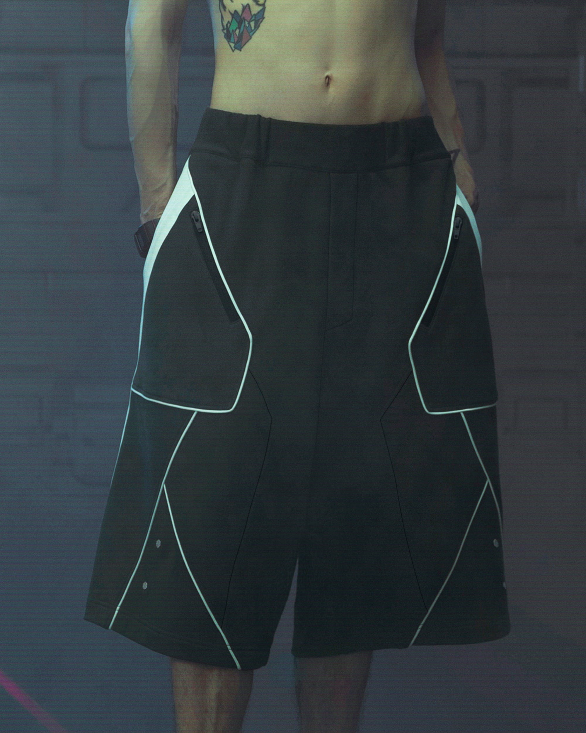 XIPHEVIL Deconstructed Zipper Rivet Shorts Black