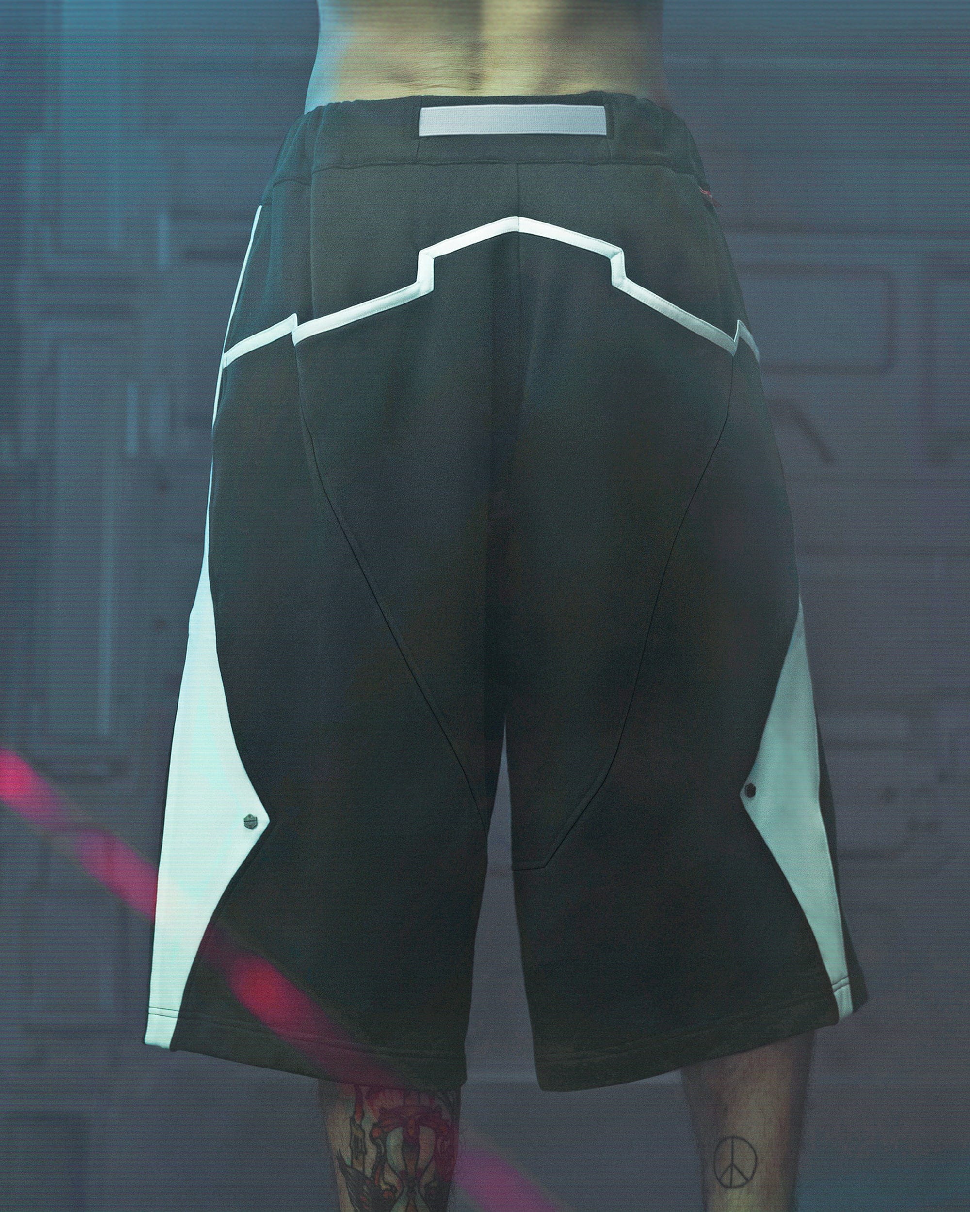 XIPHEVIL Deconstructed Zipper Rivet Shorts Black