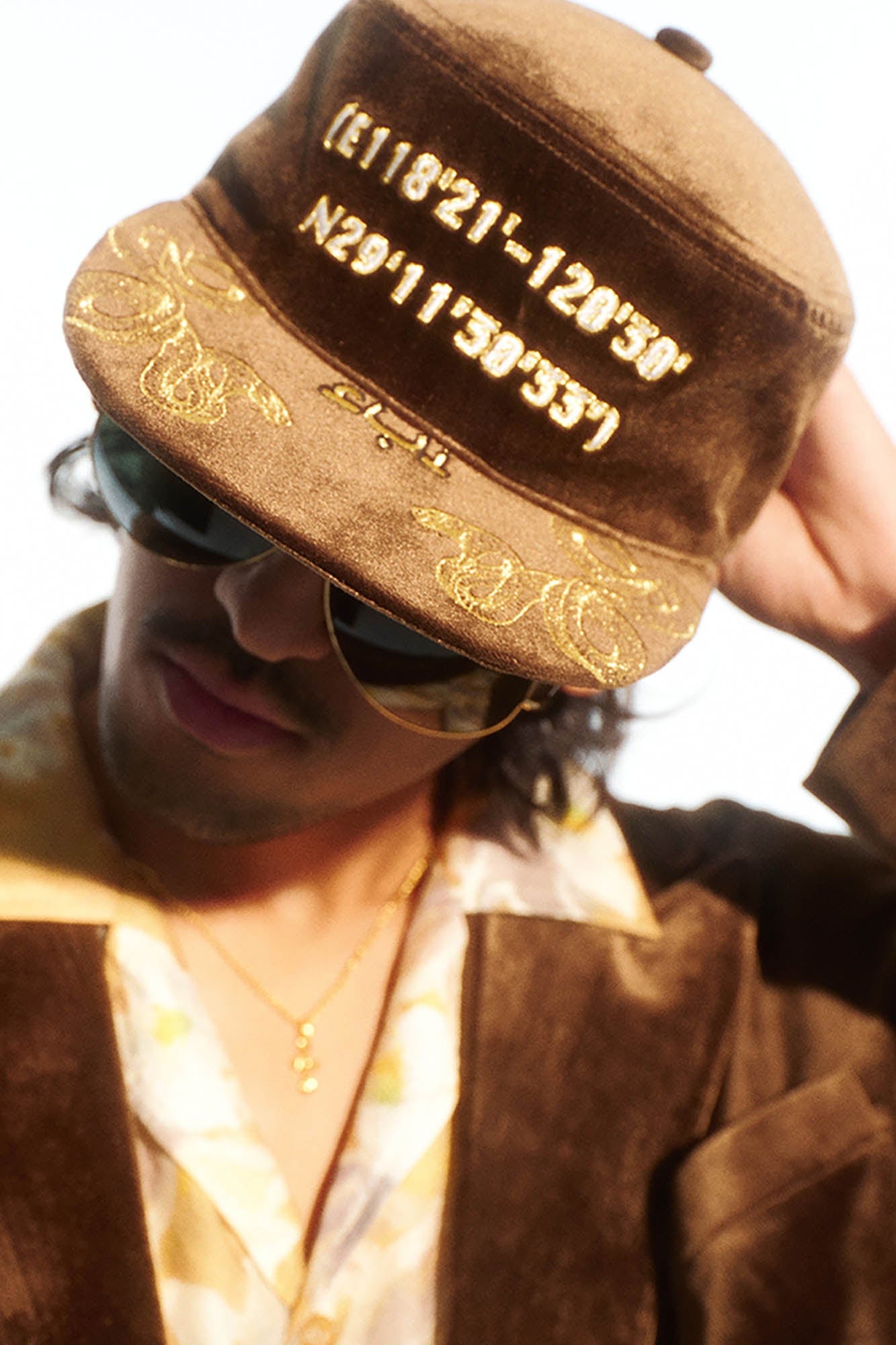 TRECLUB Snake Embroidered Coordinates Velvet Cap