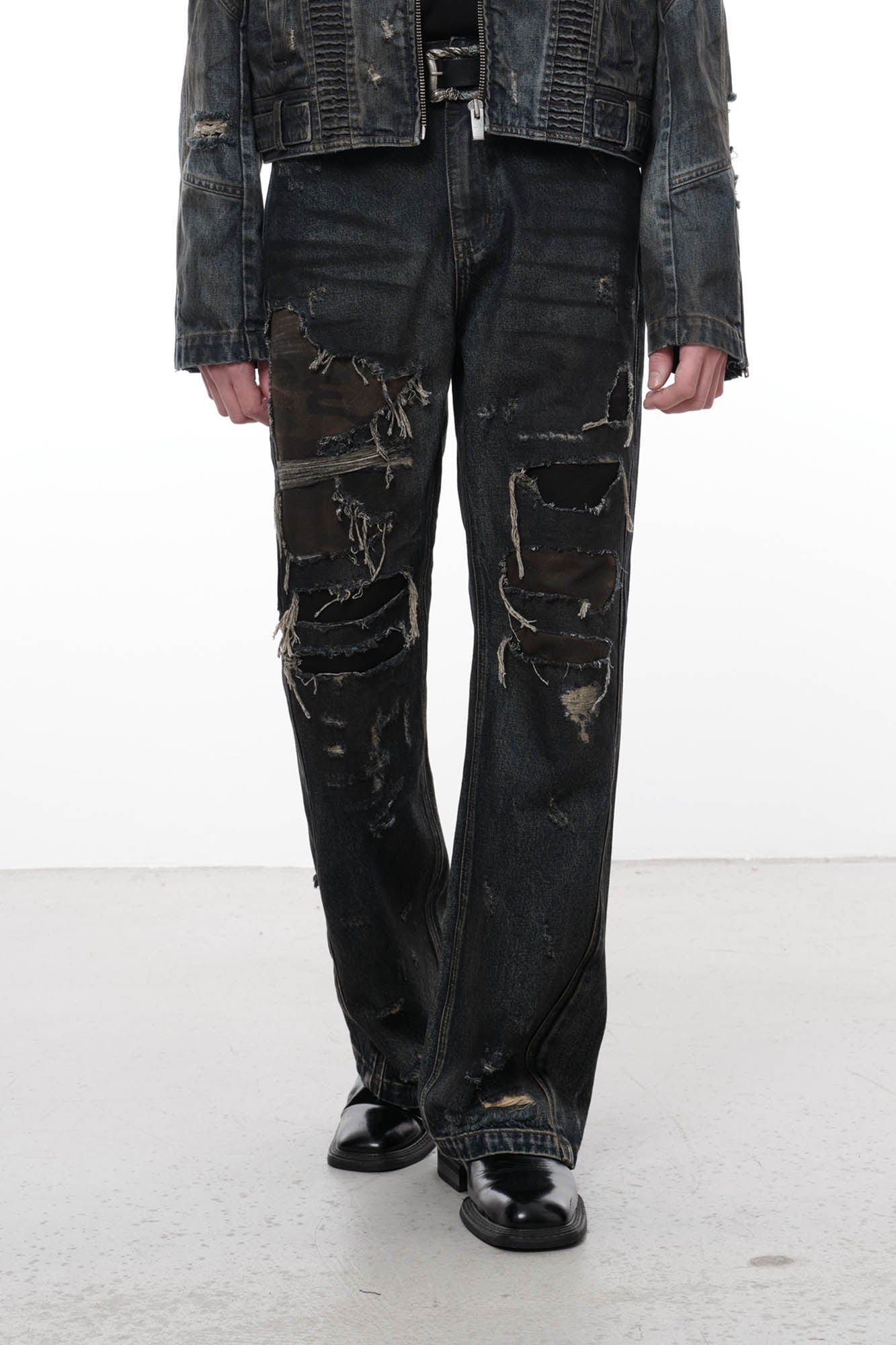 FACEONLAB Distressed Heavy Ripped Flared Jeans