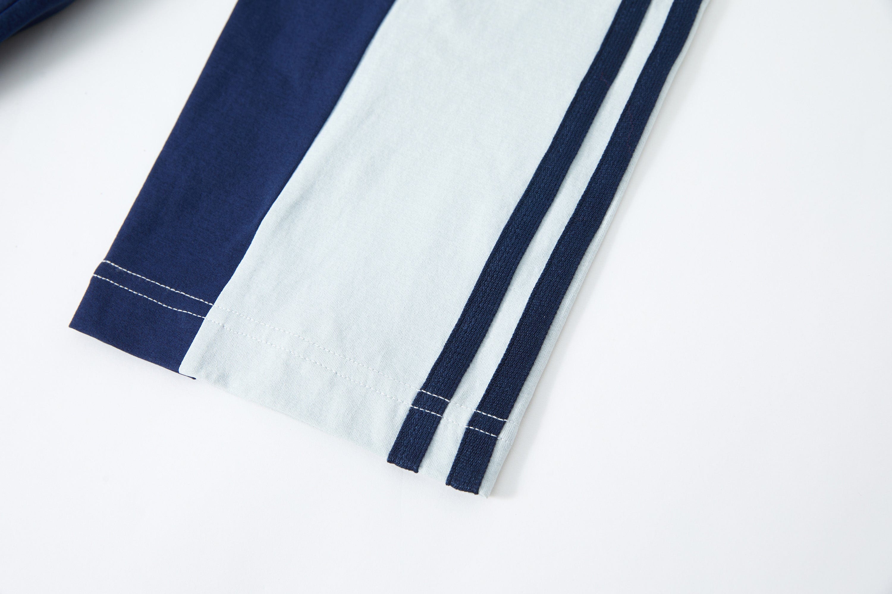 UMAMIISM Contrast Half-Zip Quick-Dry Training Jersey