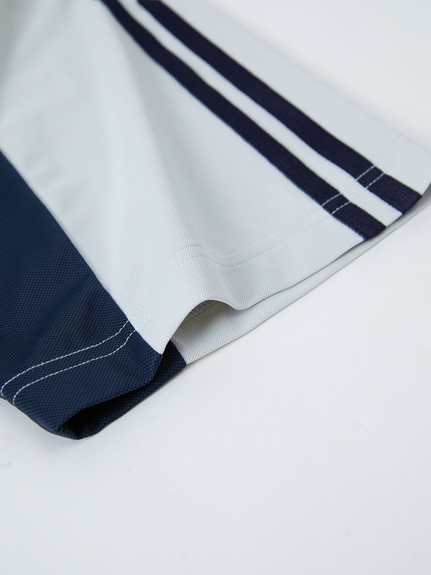 UMAMIISM Contrast Half-Zip Quick-Dry T-Shirt