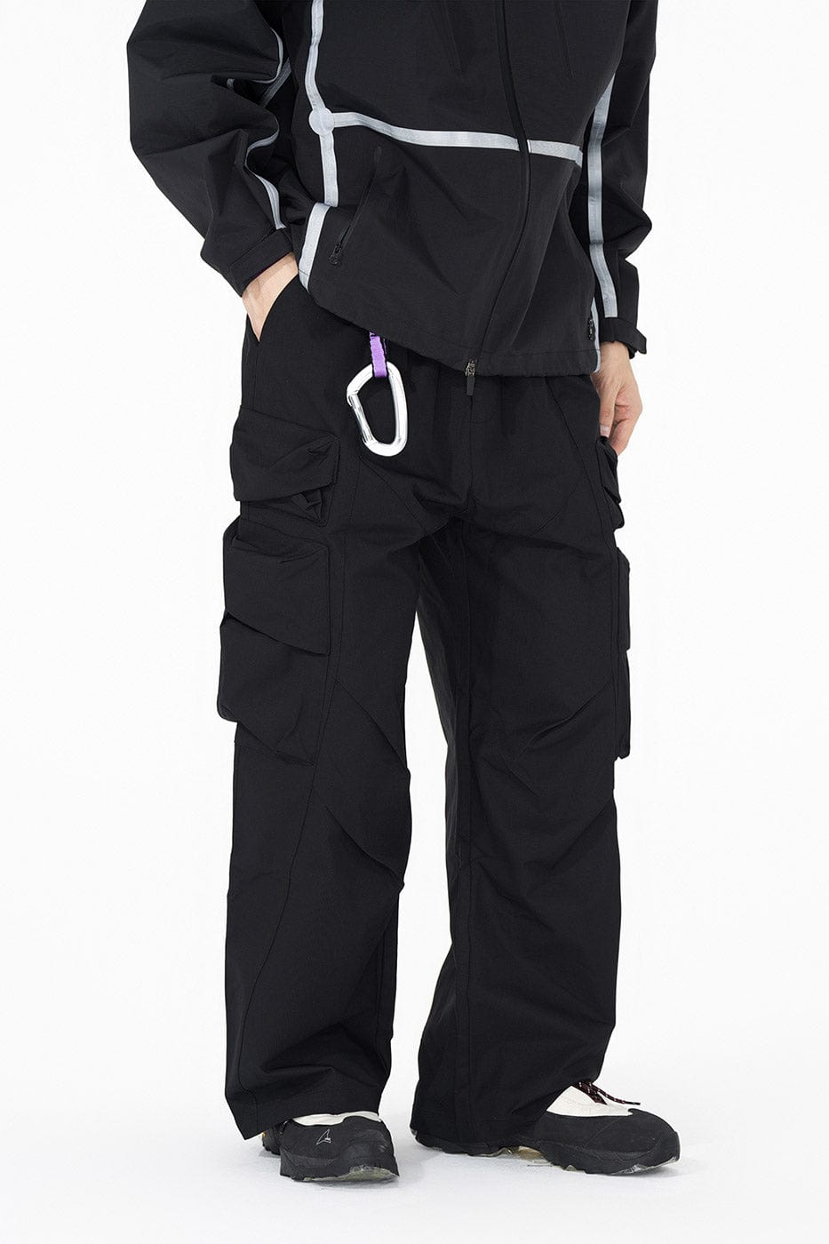 ENSHADOWER Big Pockets Crinkled Oversized Cargo Pants