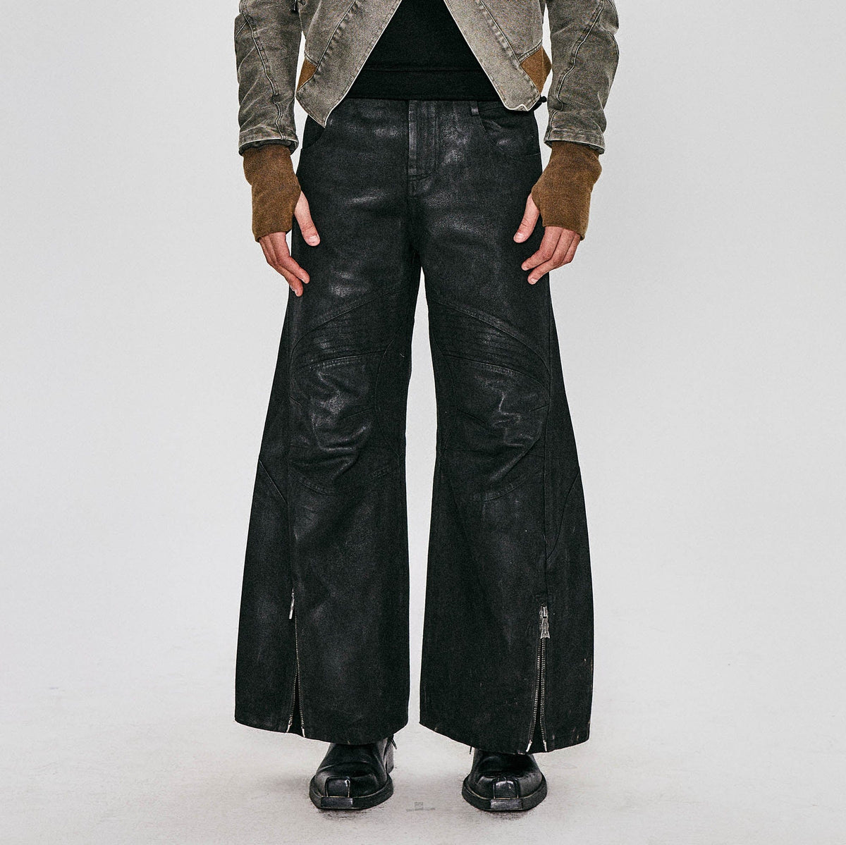 FLYERRER Waxed Deconstructed-Knee Zip-Hem Flared Pants
