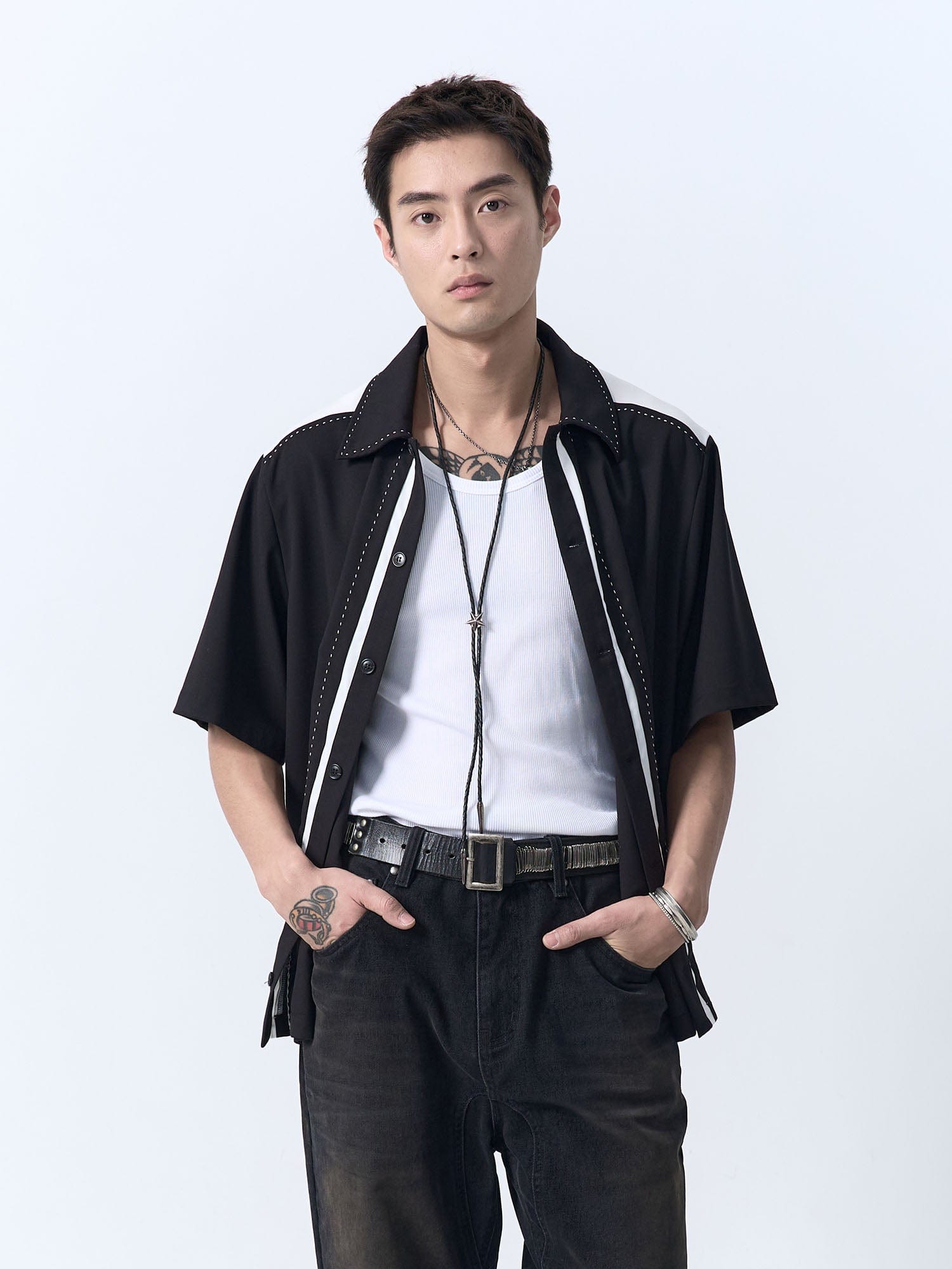IN EXISTENCE Contrast-Panel Stitch Half Shirt