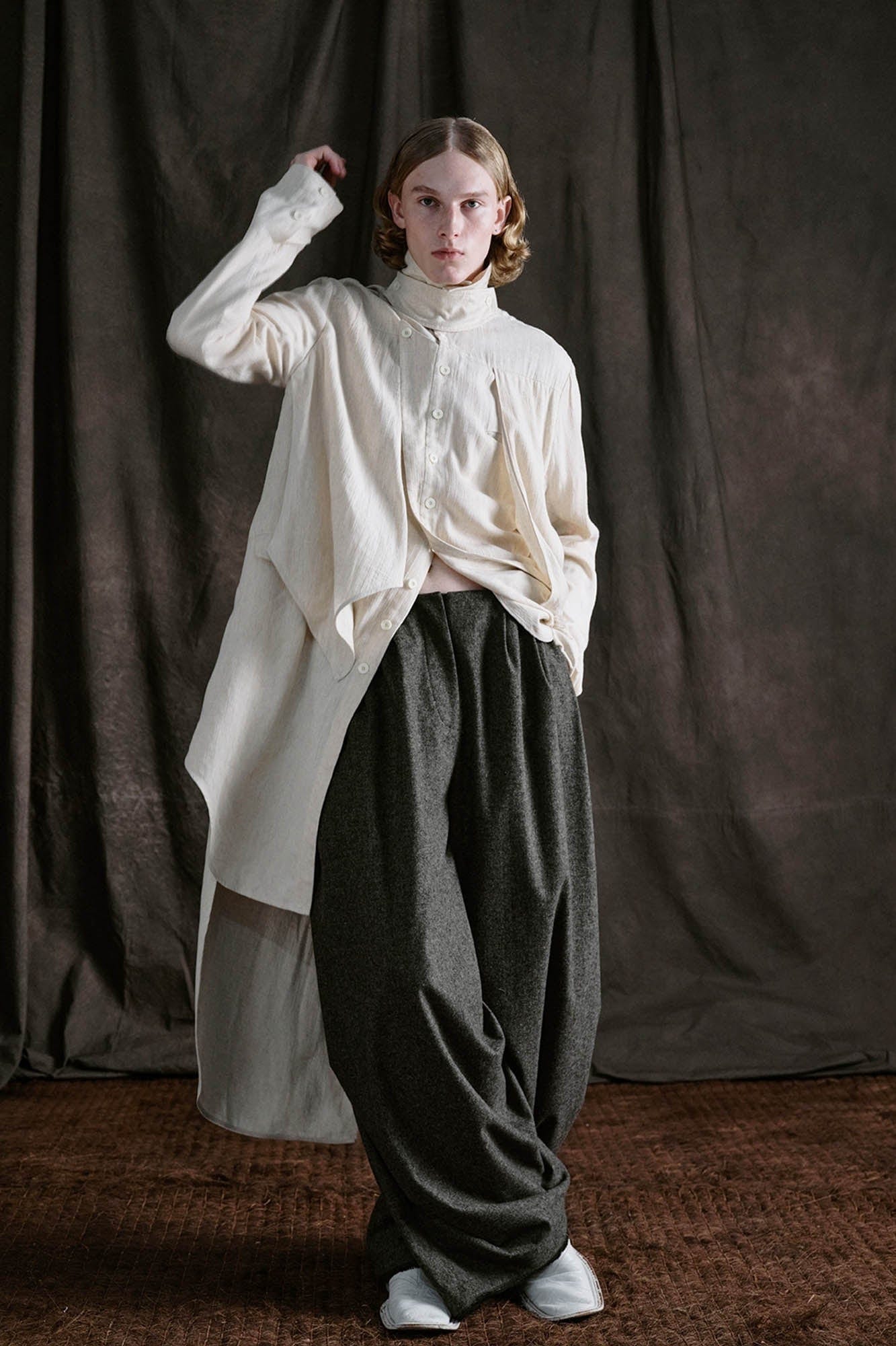 ILNya Nieternite Nifutur Crinkled Wool-Blend Voluminous Trousers