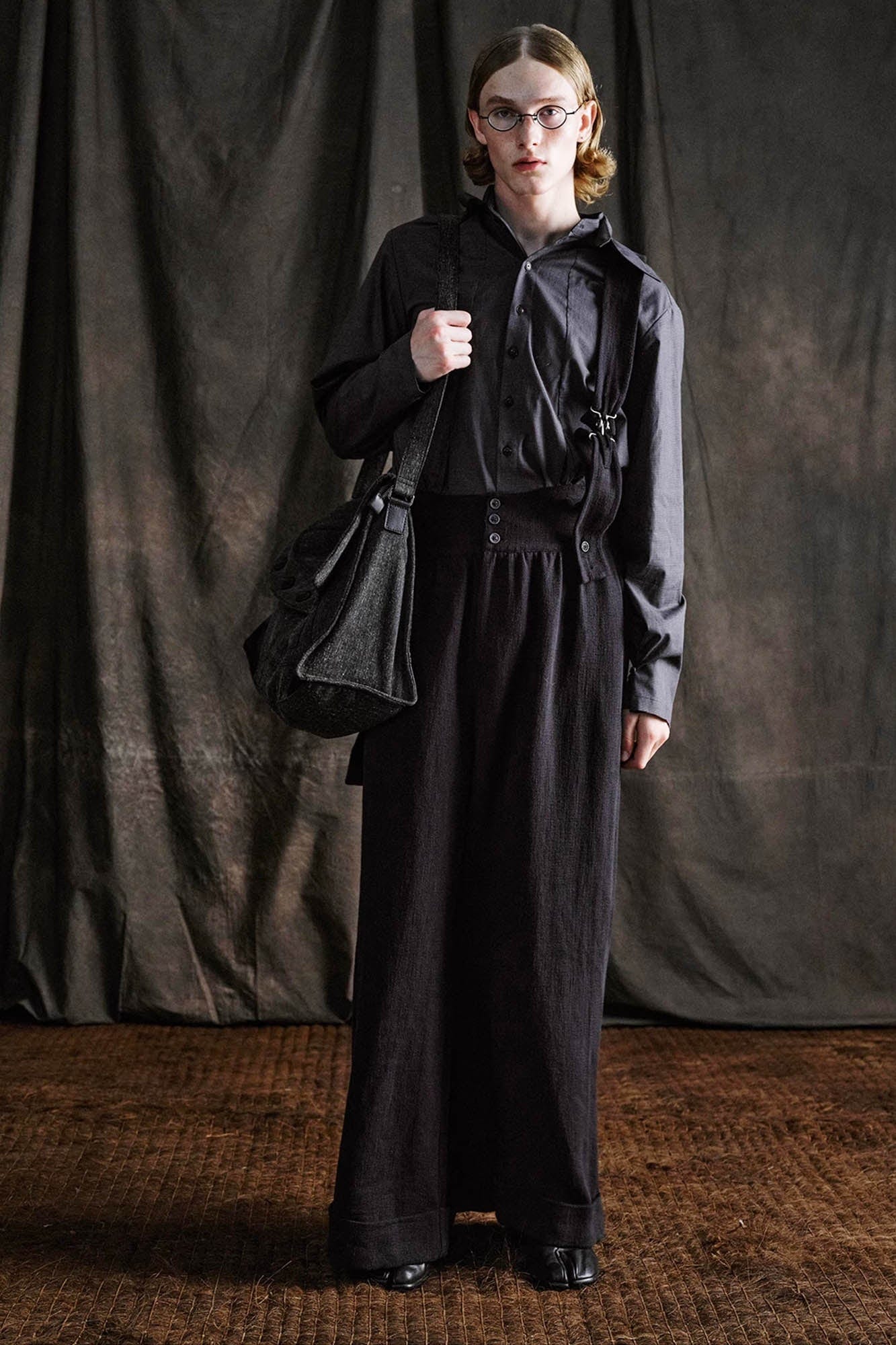 ILNya Nieternite Nifutur Asymmetrical Buttoned Shoulder bag