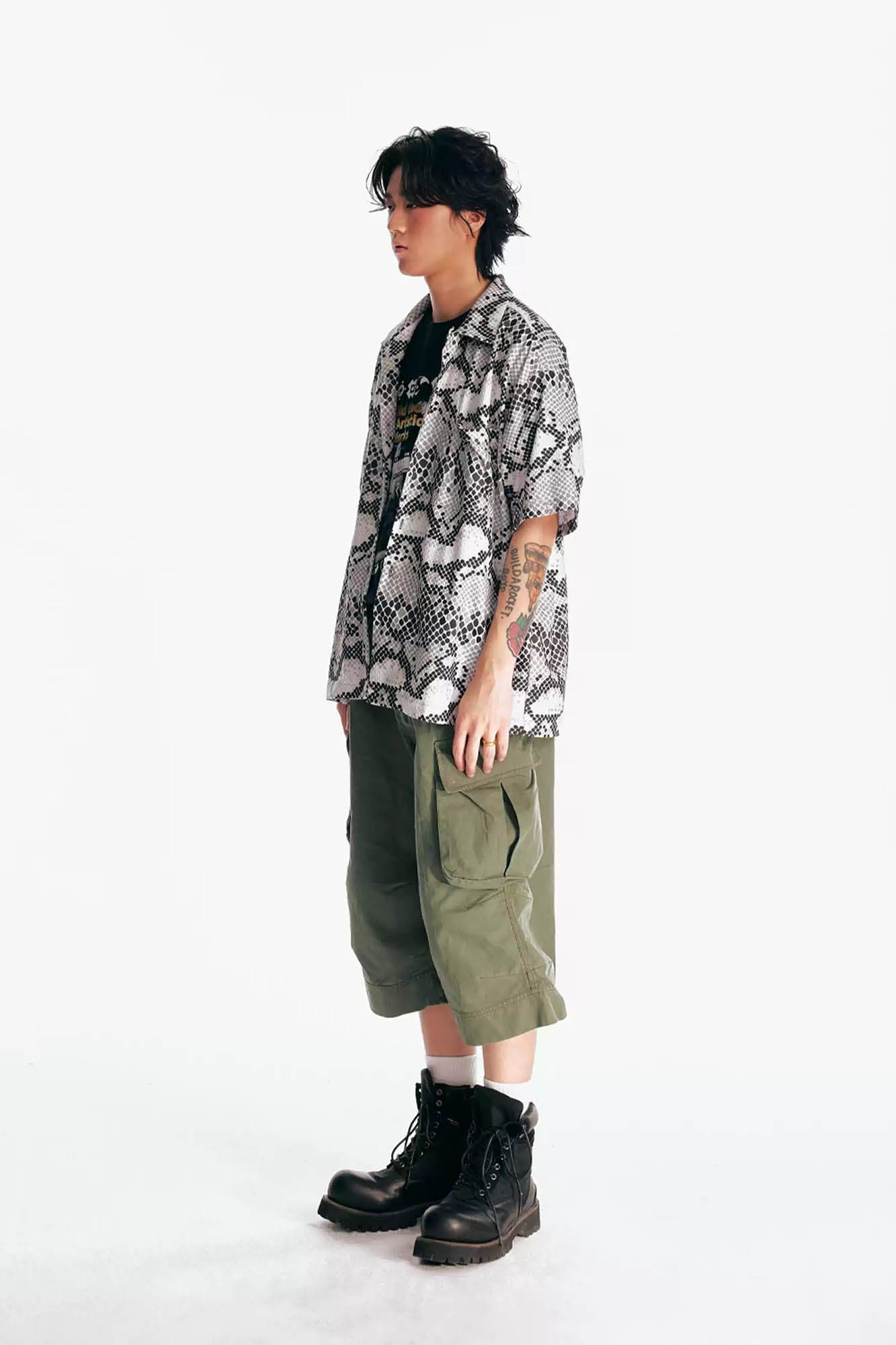 1997 POSTOFFICE Flare Hem Cargo Shorts