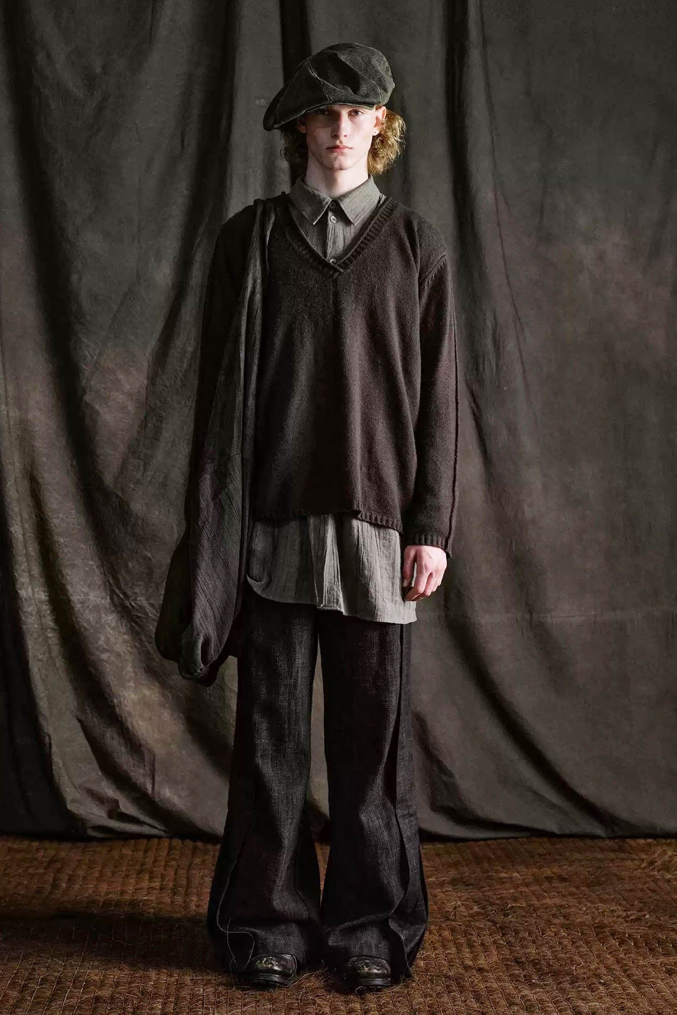 ILNya Nieternite Nifutur Crinkled Layered-Vest Long Shirt