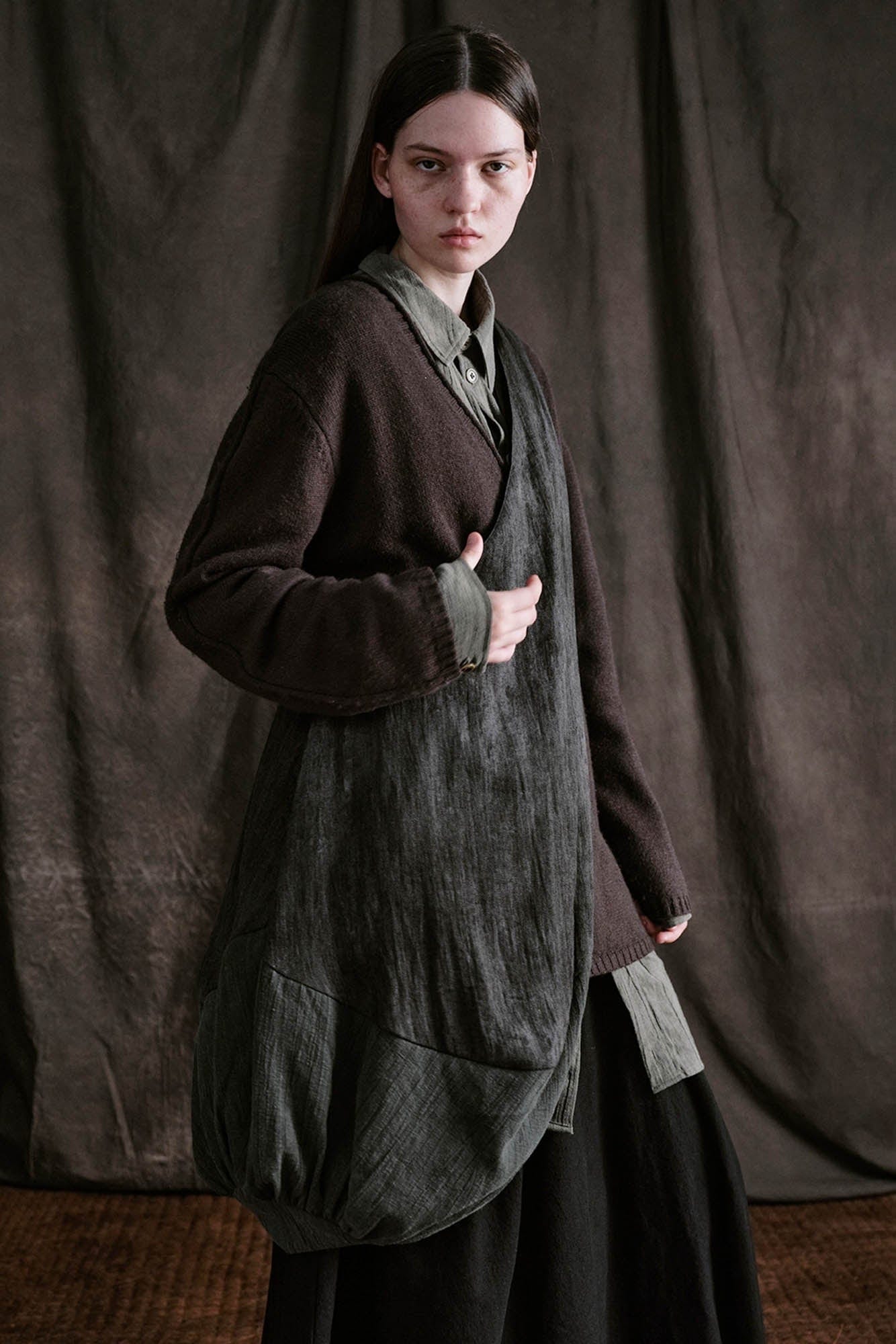 ILNya Nieternite Nifutur Draped Crescent Oversized Tote
