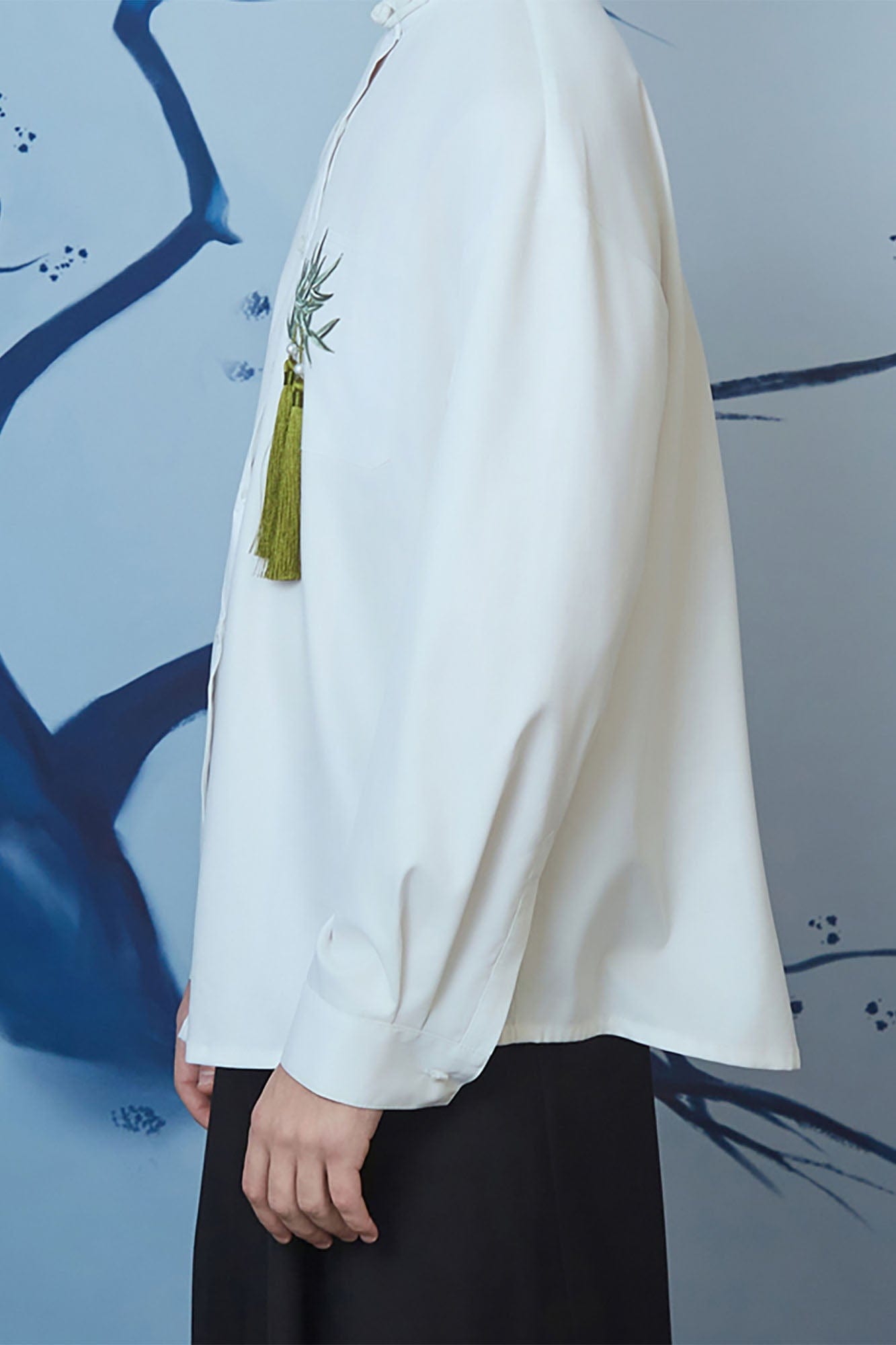 JIECHI Bamboo Tassel Embroidered Mandarin Shirt