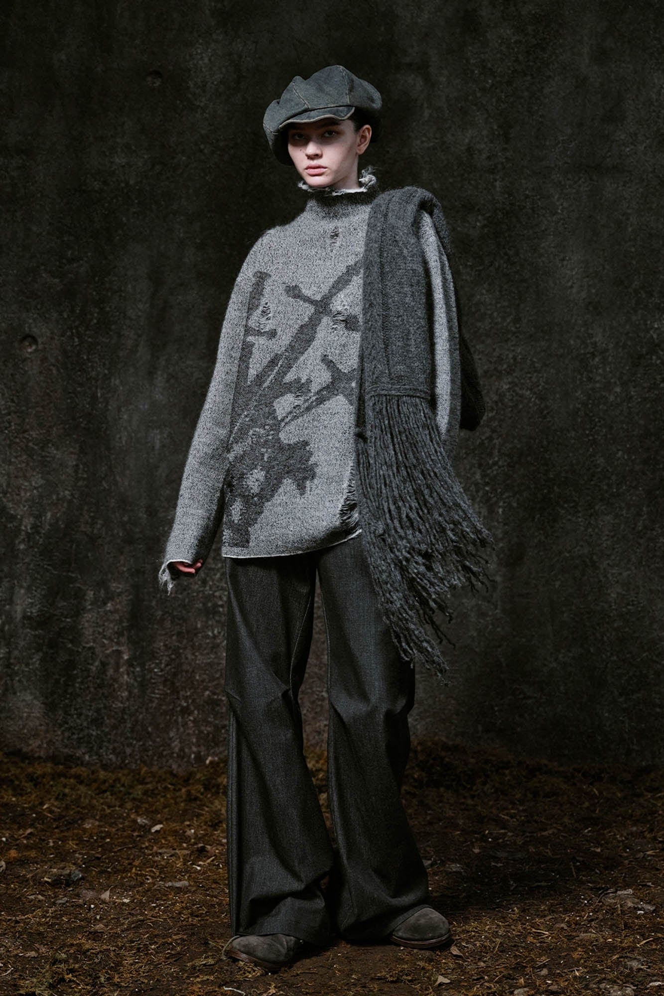 ILNya Nieternite Nifutur Distressed Sword Graphics High-Neck Sweater