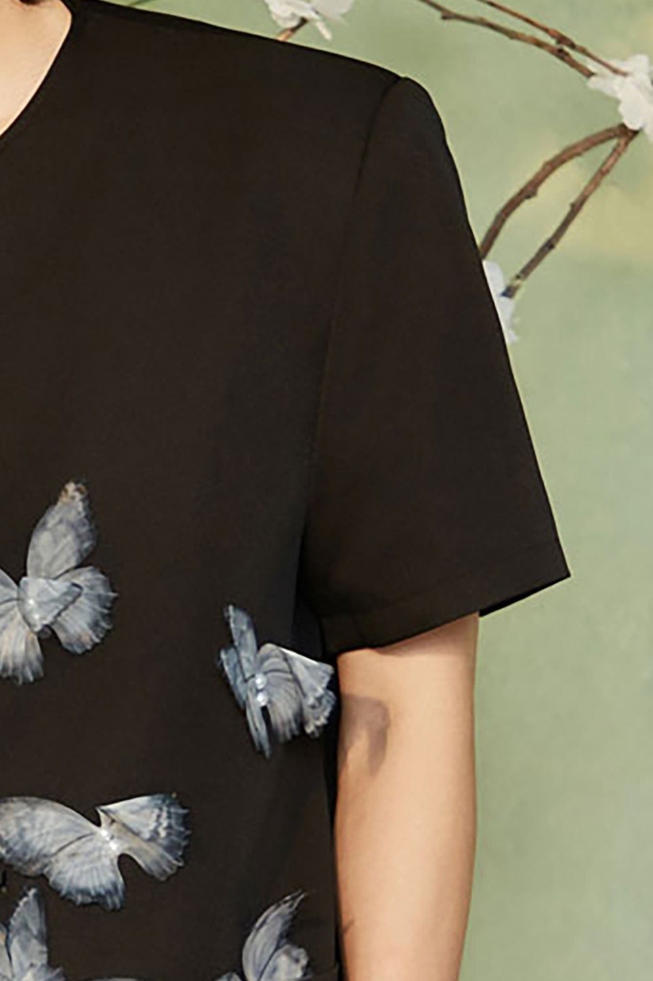 JIECHI Flying Butterfly Frog Button T-Shirt