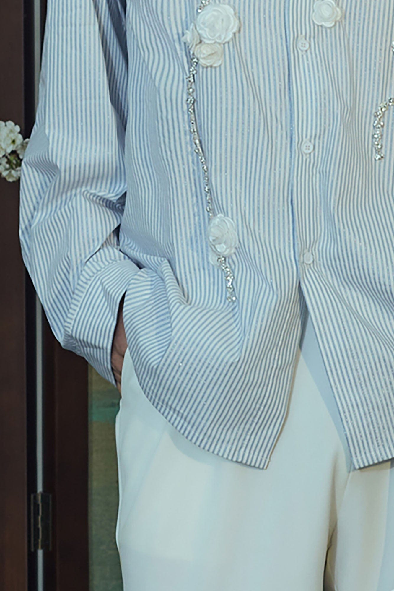 JIECHI Vine Rose Embroidered Striped Shirt