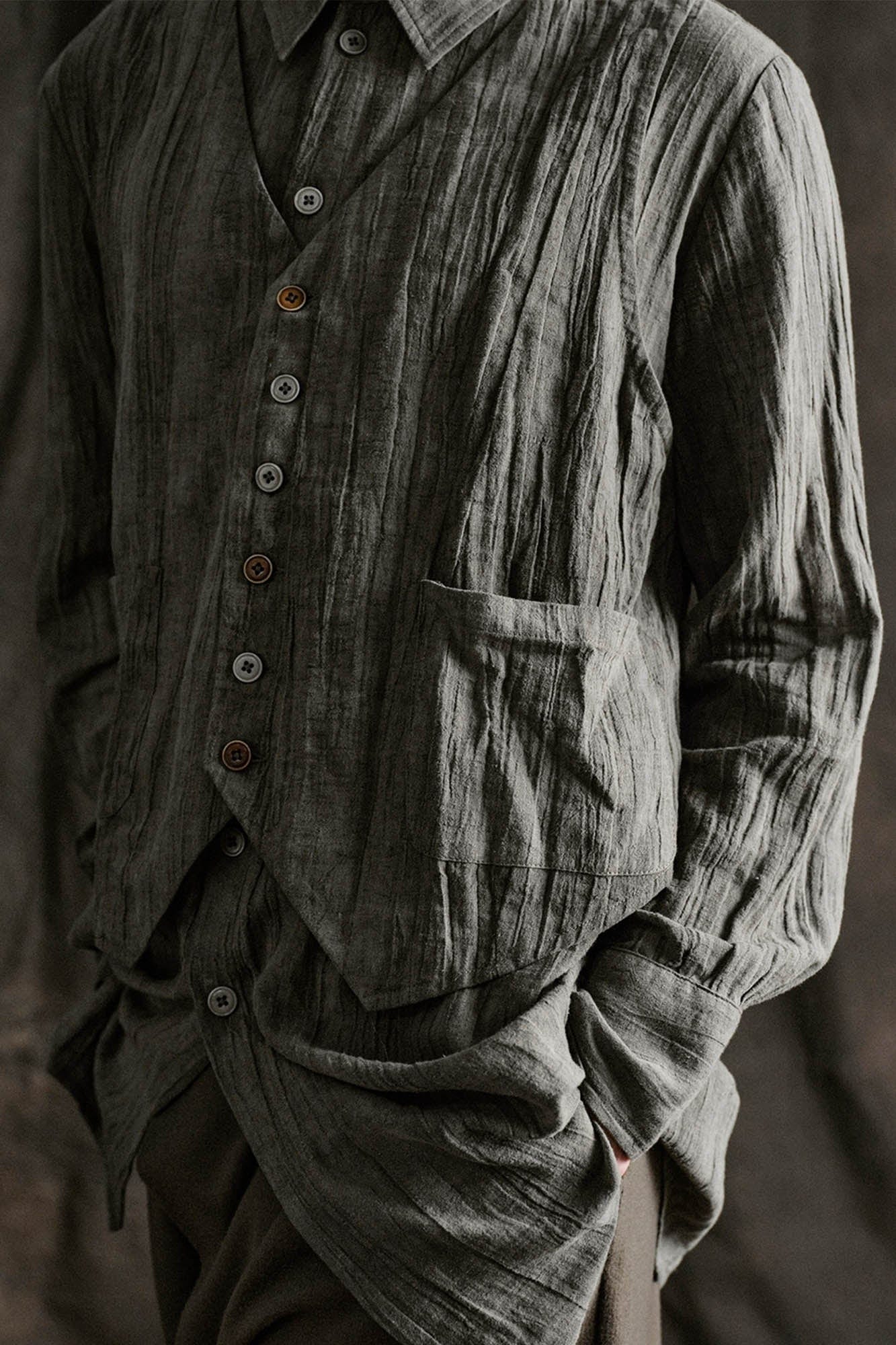 ILNya Nieternite Nifutur Crinkled Layered-Vest Long Shirt