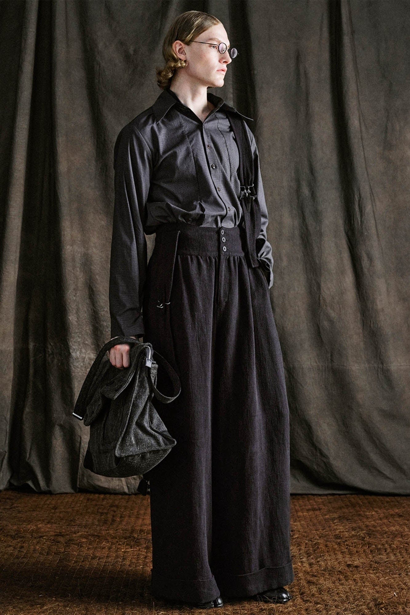 ILNya Nieternite Nifutur Asymmetrical Buttoned Shoulder bag