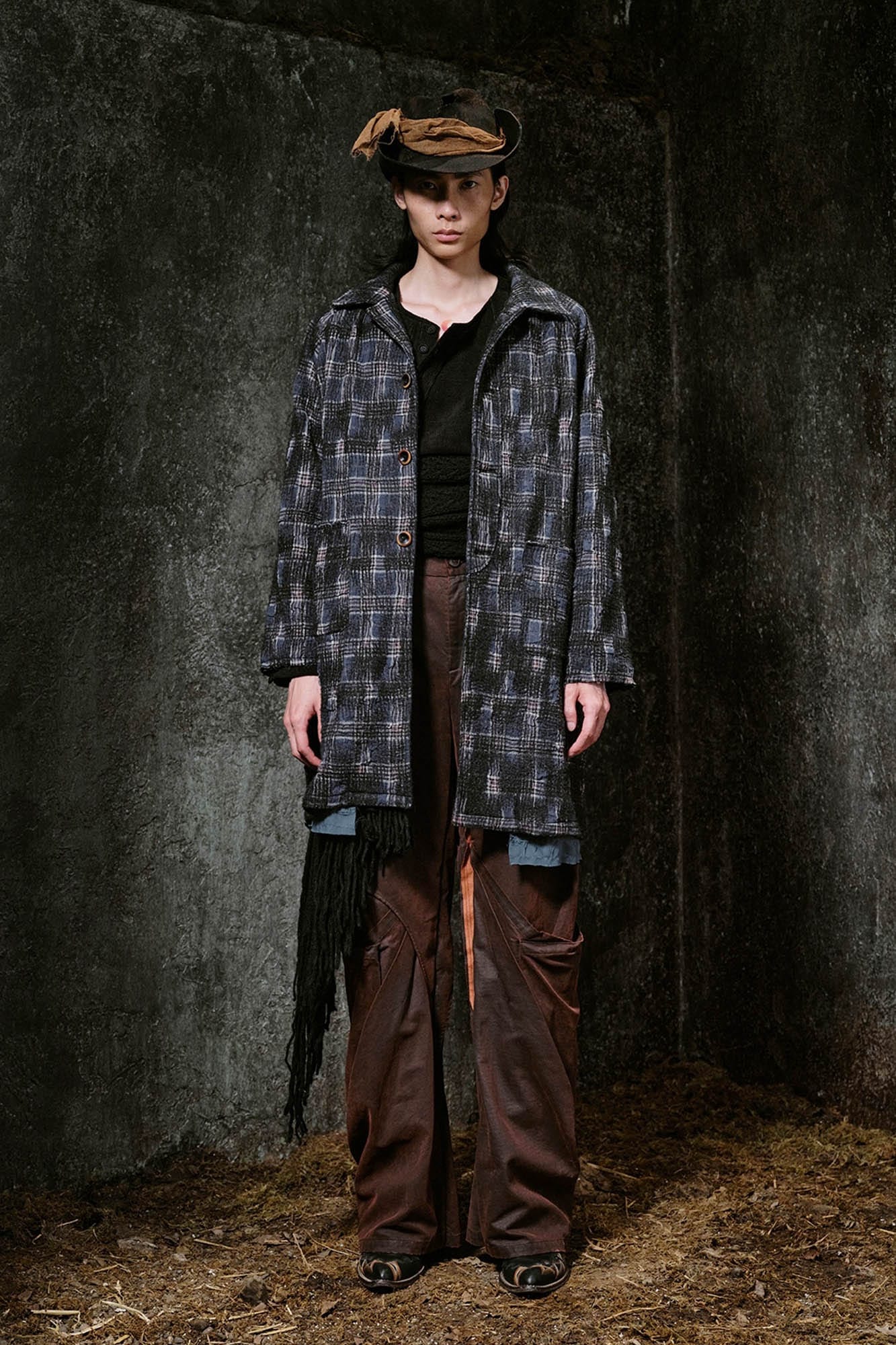 ILNya Nieternite Nifutur Weathered Coated Deconstructed Trousers