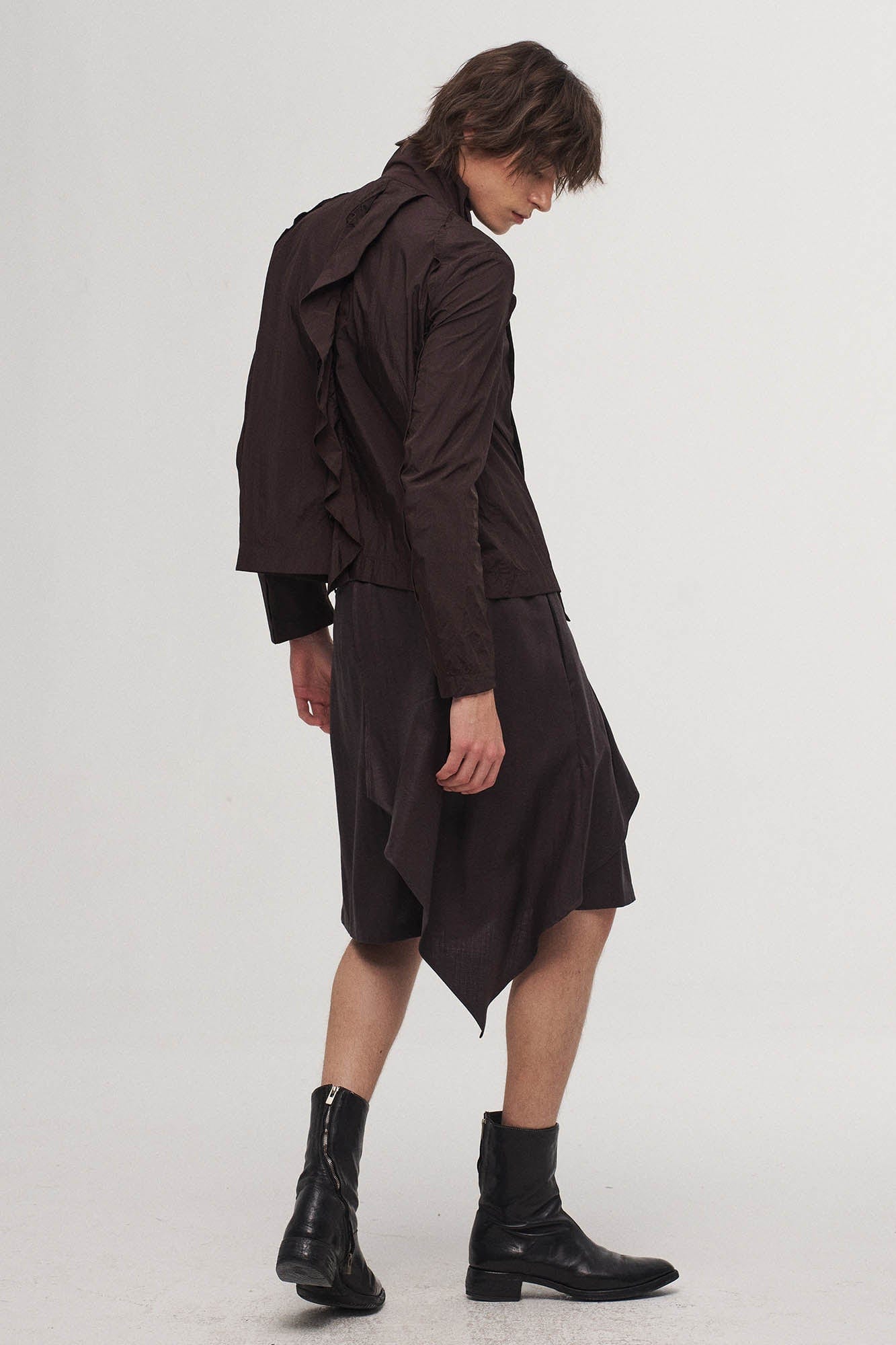 ILNya Nieternite Nifutur Asymmetrical Draped Pleated Shorts