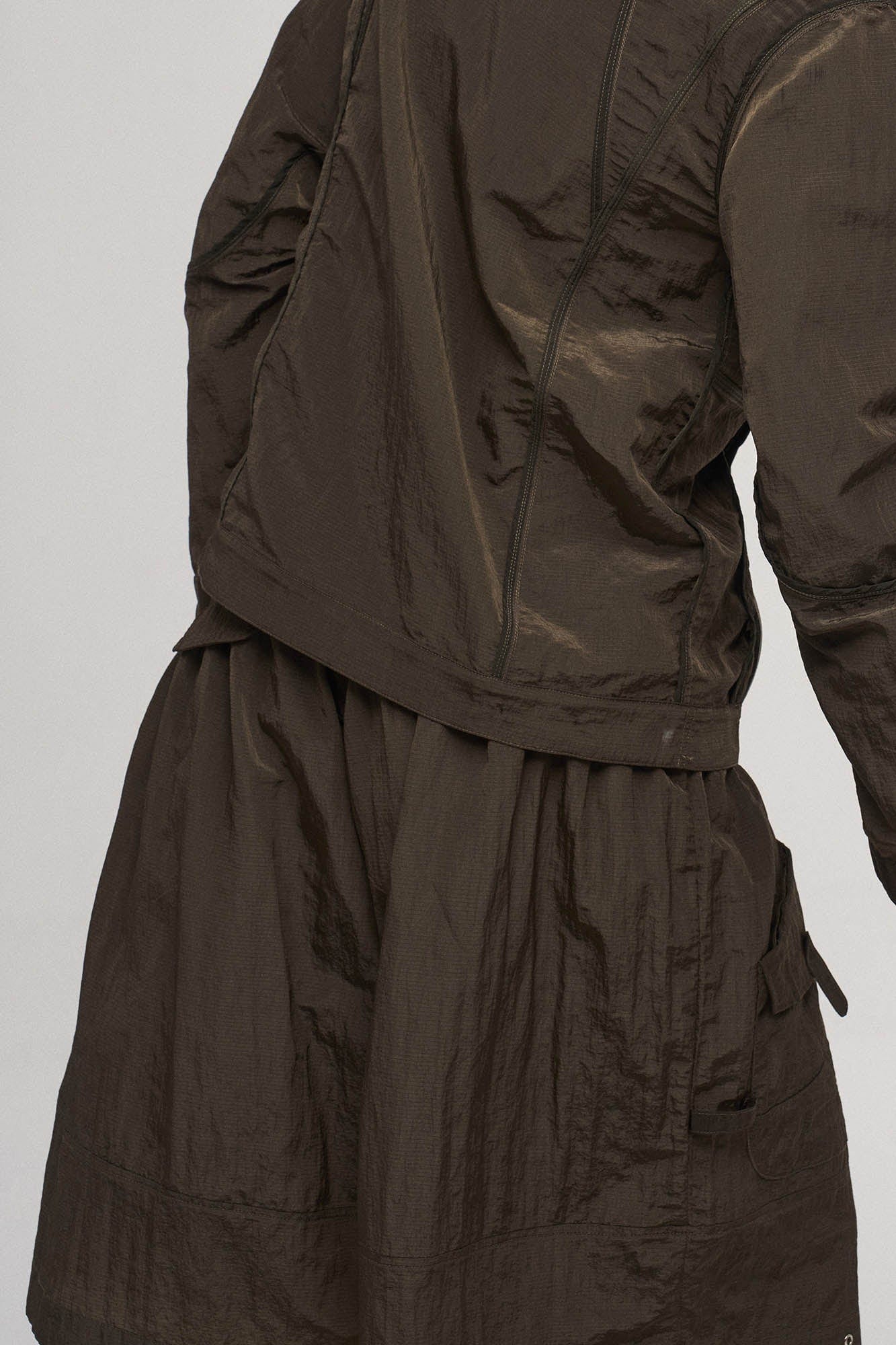 ILNya Nieternite Nifutur Multi-Pocket Crinkled Oversized Shorts