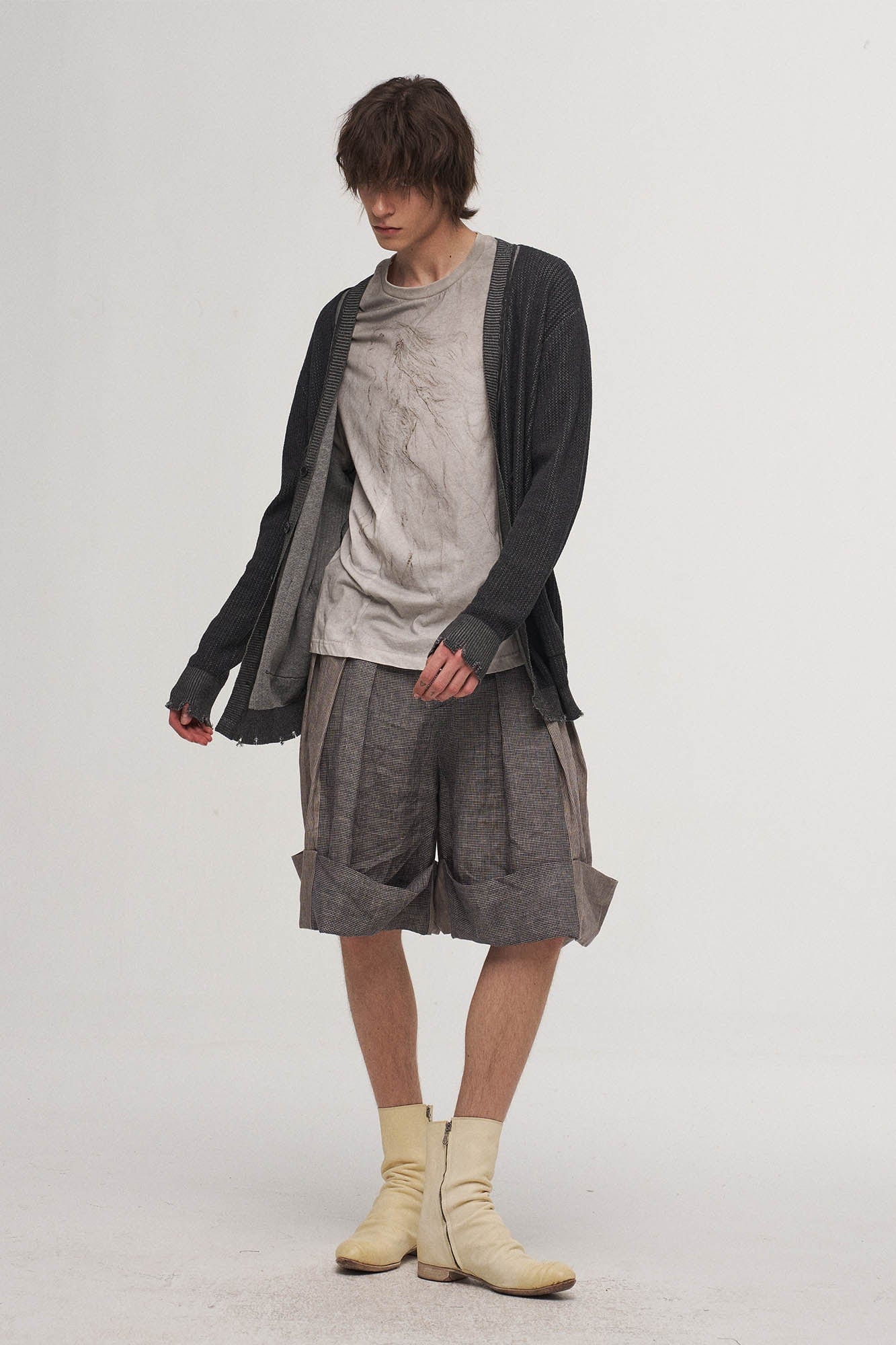 ILNya Nieternite Nifutur Siren Deconstructed Distressed T-Shirt