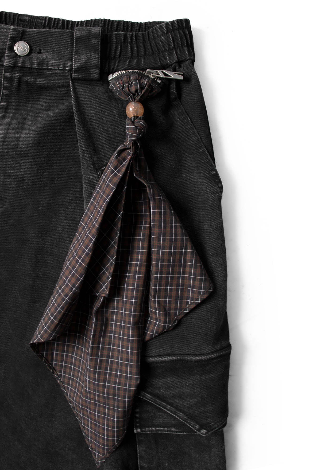 RELABEL Detachable Scarf Washed Multi-Pocket Wide-Leg Shorts
