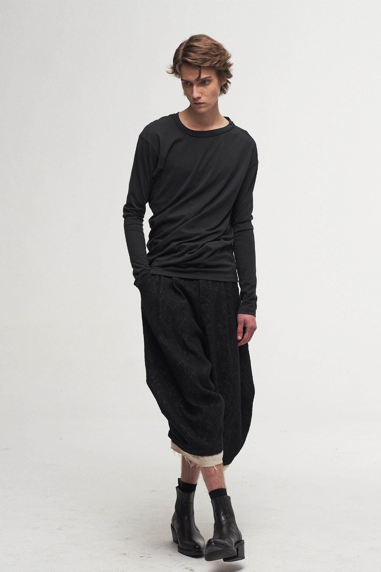 ILNya Nieternite Nifutur Jacquard Layered Raw Edge Balloon Shorts