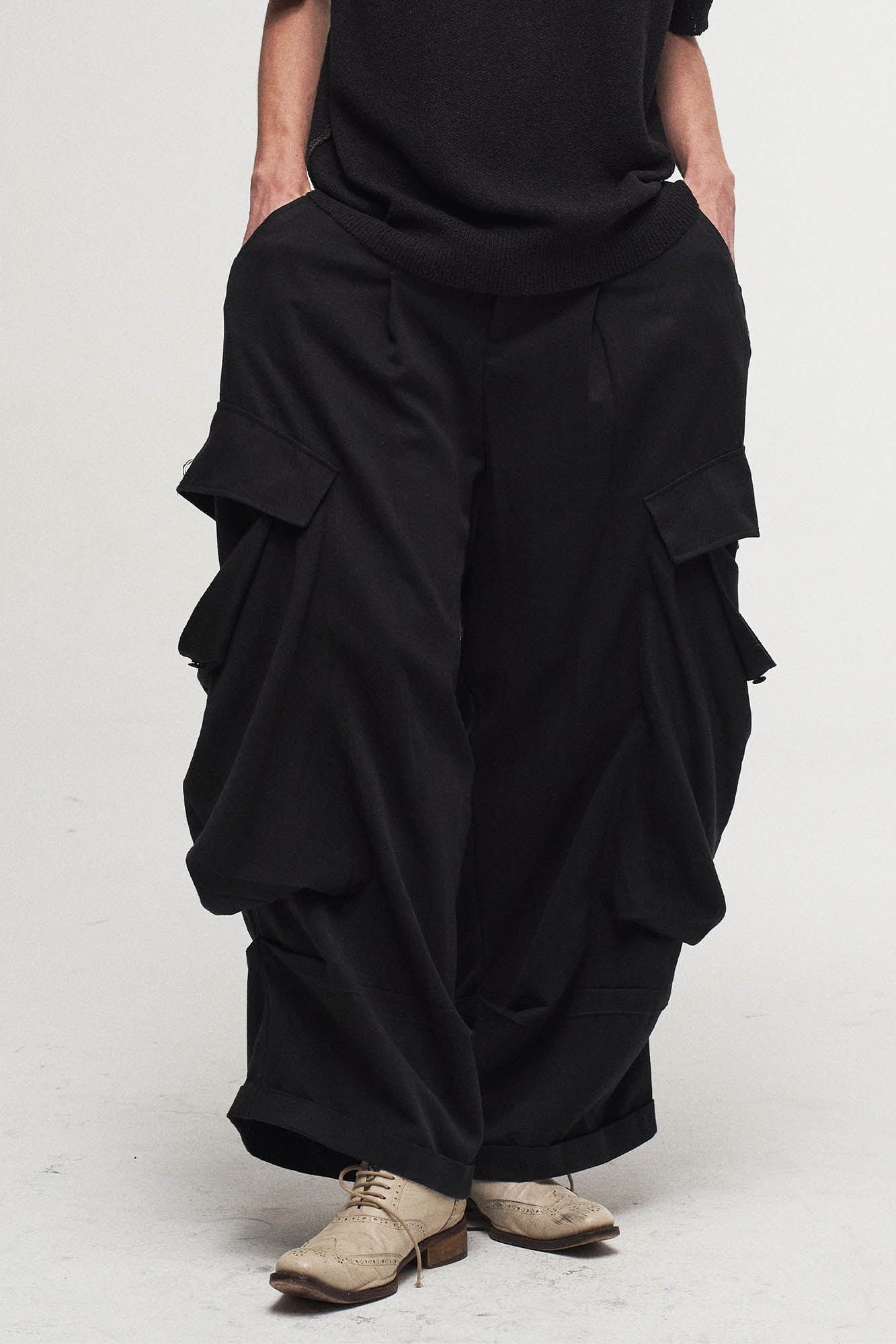 ILNya Nieternite Nifutur Draped Big-Pocket Wide-Leg Cargo Pants