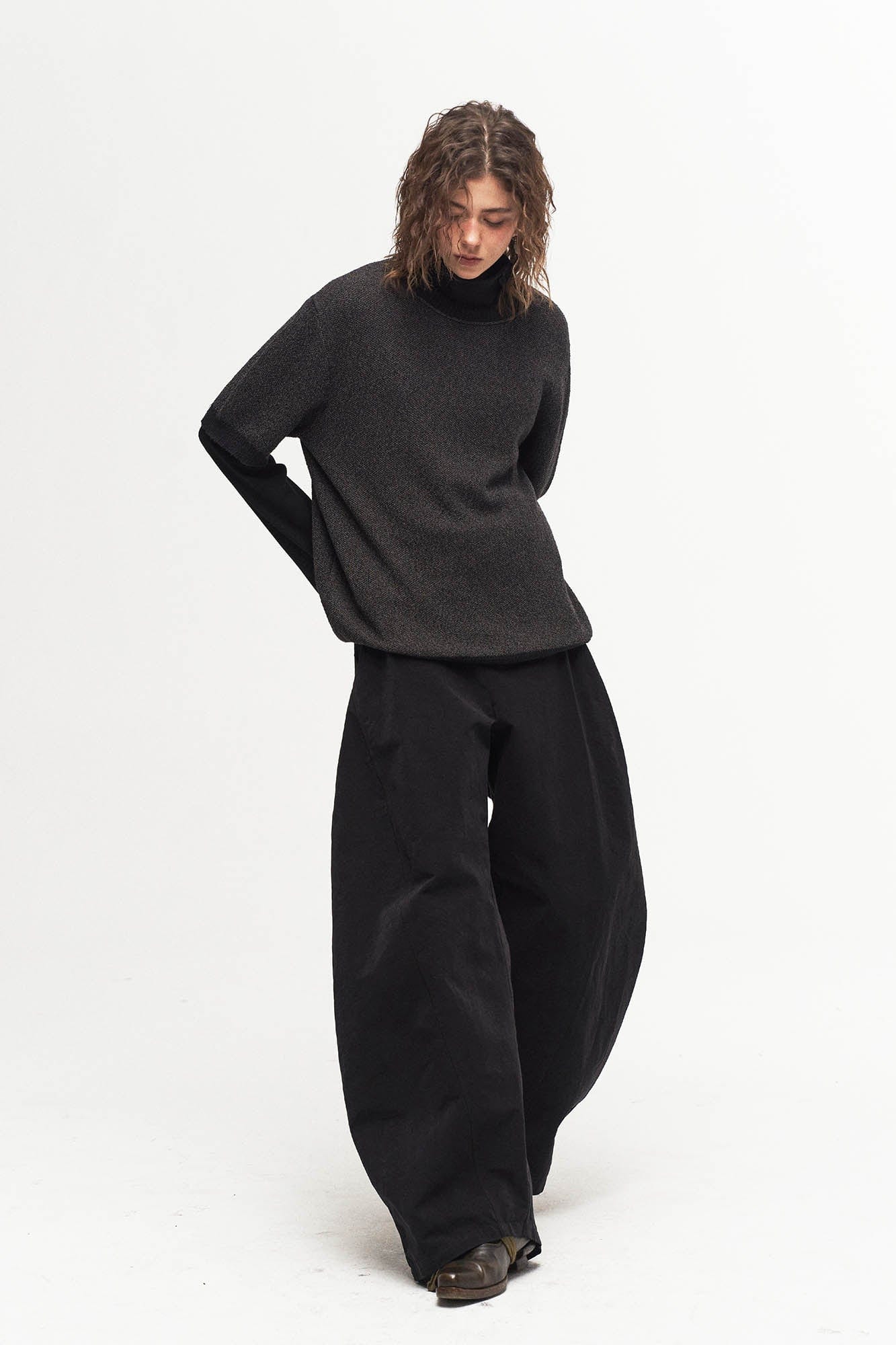 ILNya Nieternite Nifutur Reversible Knit T-Shirt