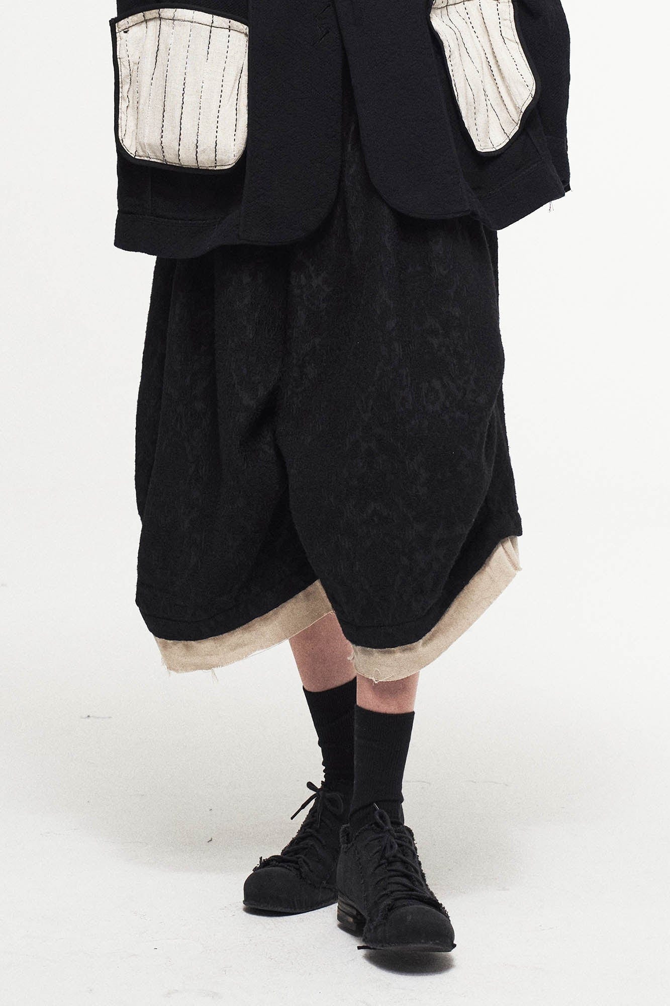 ILNya Nieternite Nifutur Jacquard Layered Raw Edge Balloon Shorts