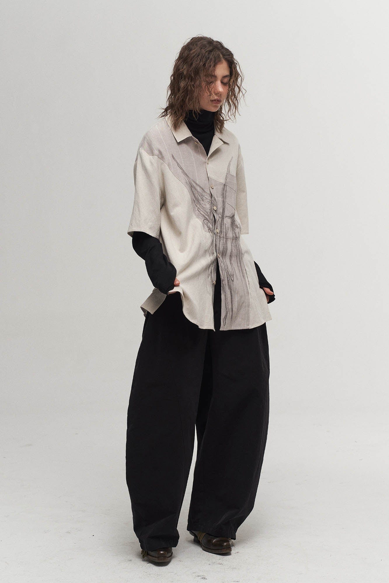 ILNya Nieternite Nifutur High-Waisted Pleated Wide-Leg Pants