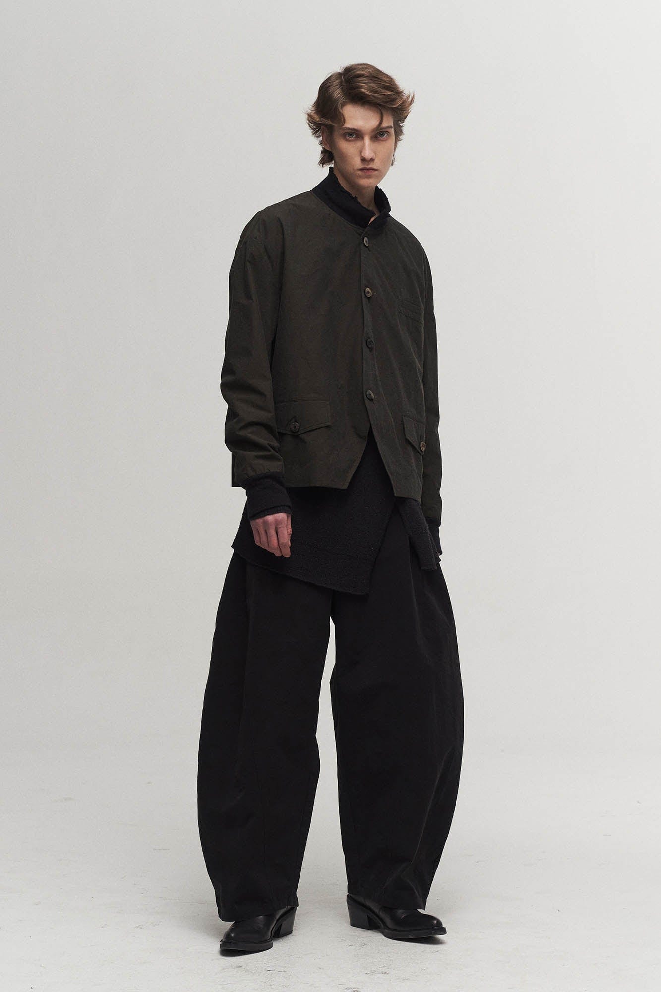 ILNya Nieternite Nifutur High-Waisted Pleated Wide-Leg Pants