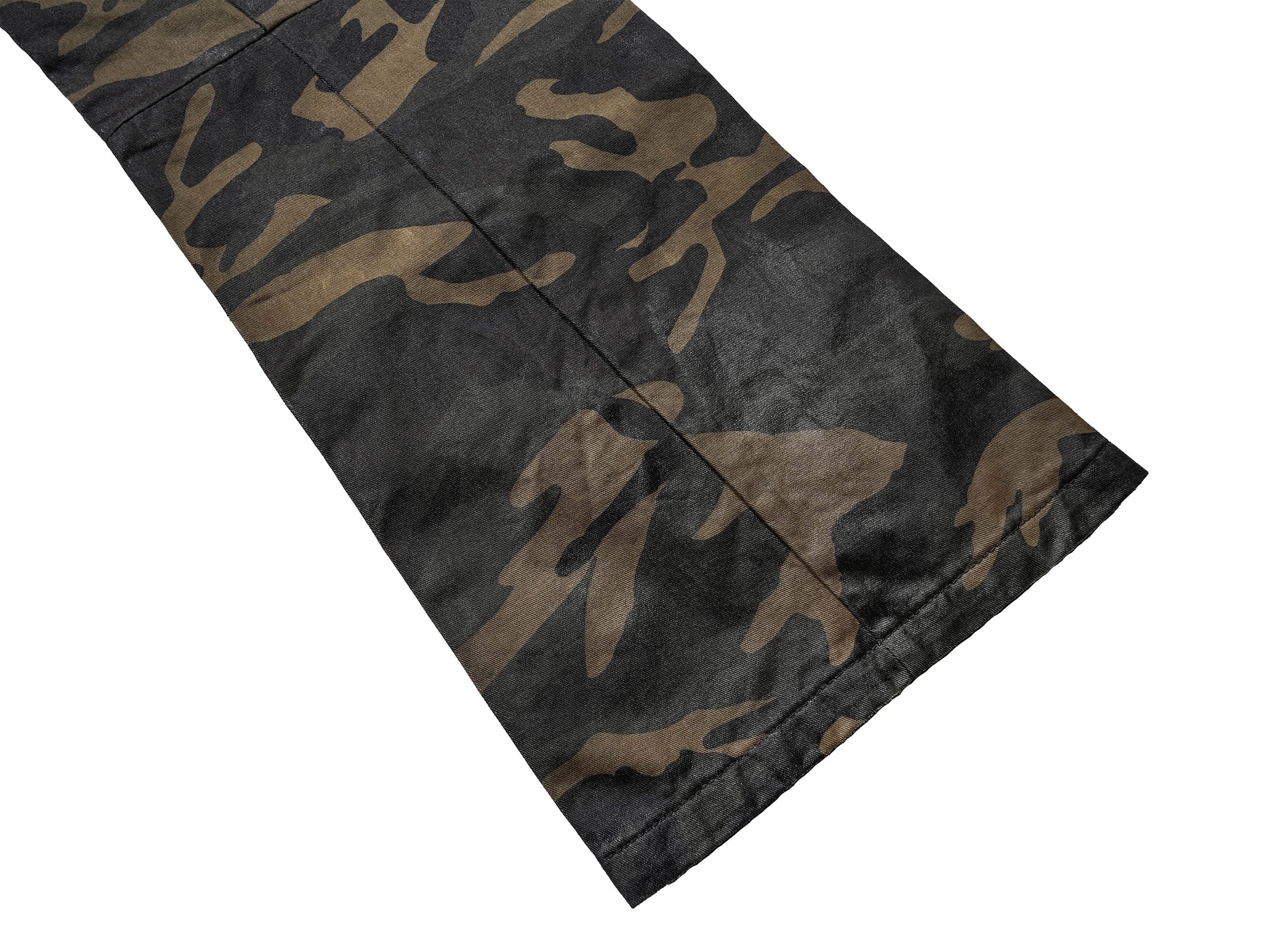 UNDERWATER Camo Deconstructed Fang-Paneled Pants