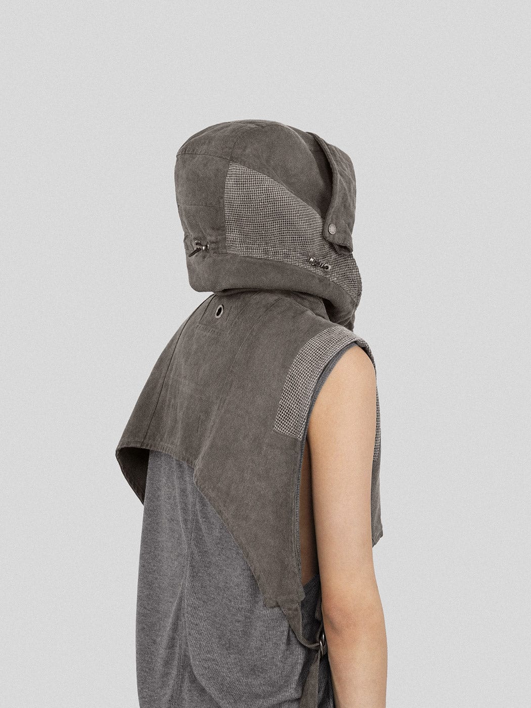 UNDERWATER Scavenger Hooded Vest