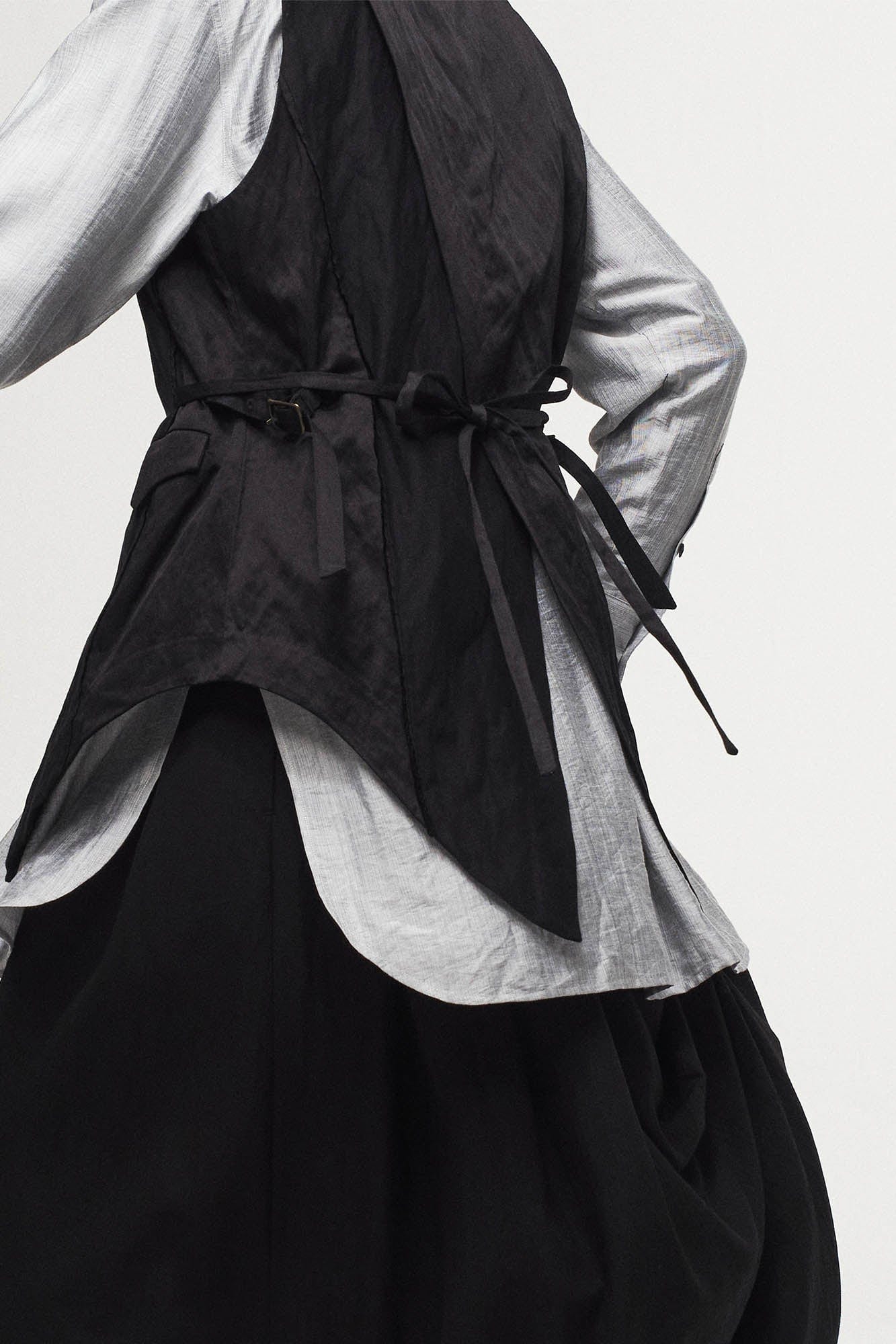 ILNya Nieternite Nifutur Asymmetrical Shawl Collar Belted Crinkled Vest