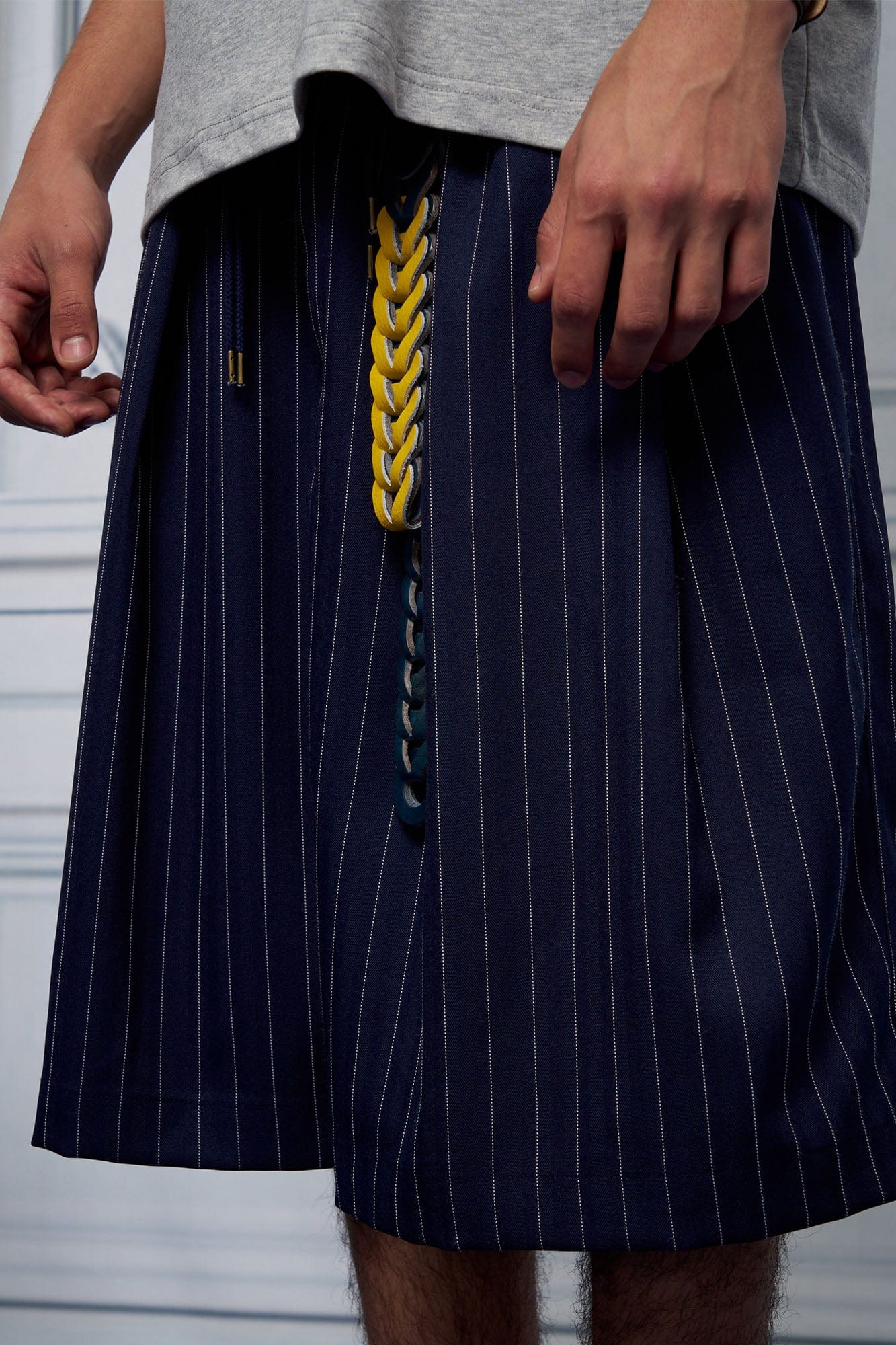 UNLIMITED MOTE Pleated Wide-Leg Drawstring Shorts Stripe