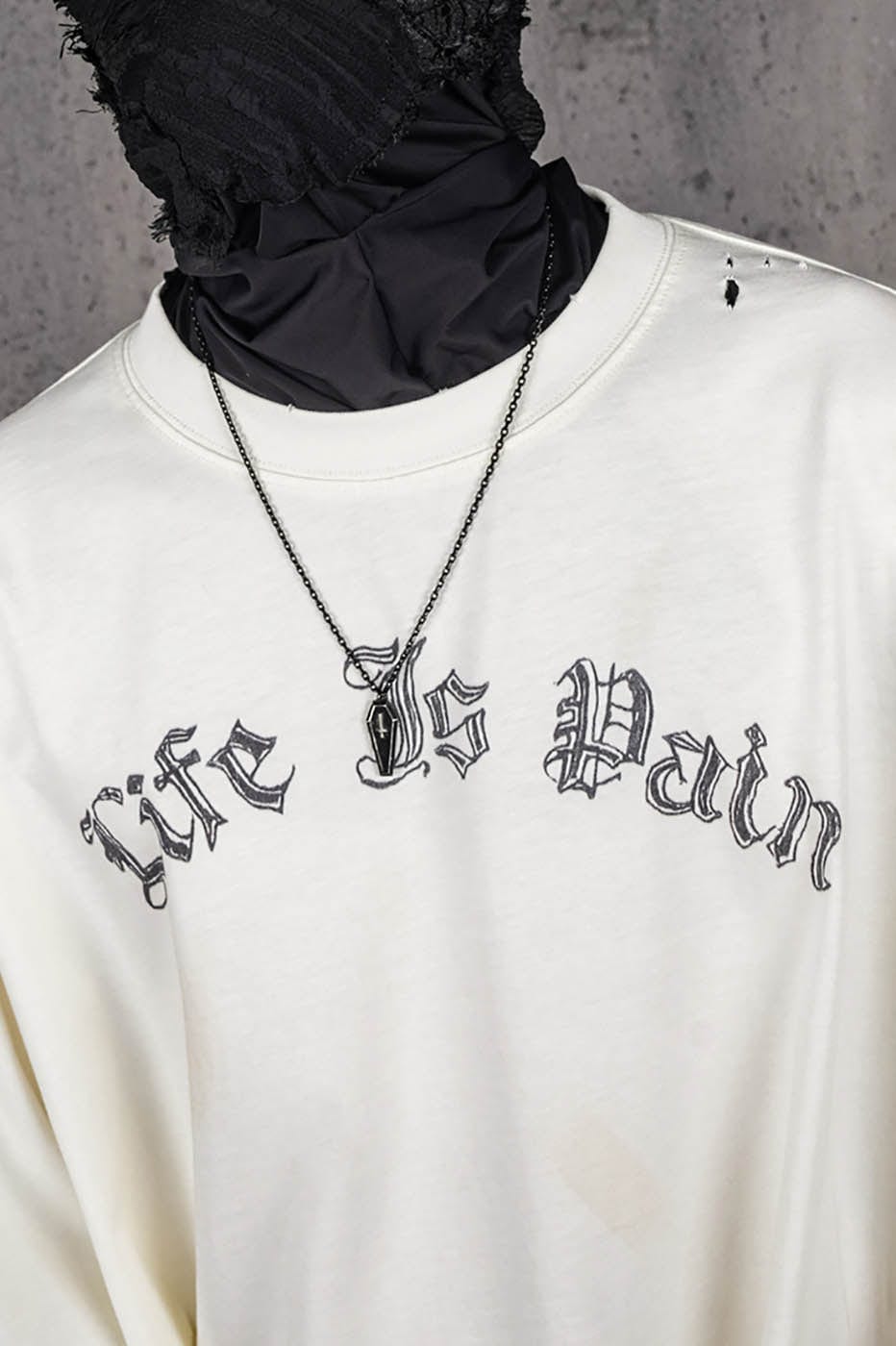 UNDERWATER Life Is Pain Slogan T-Shirt