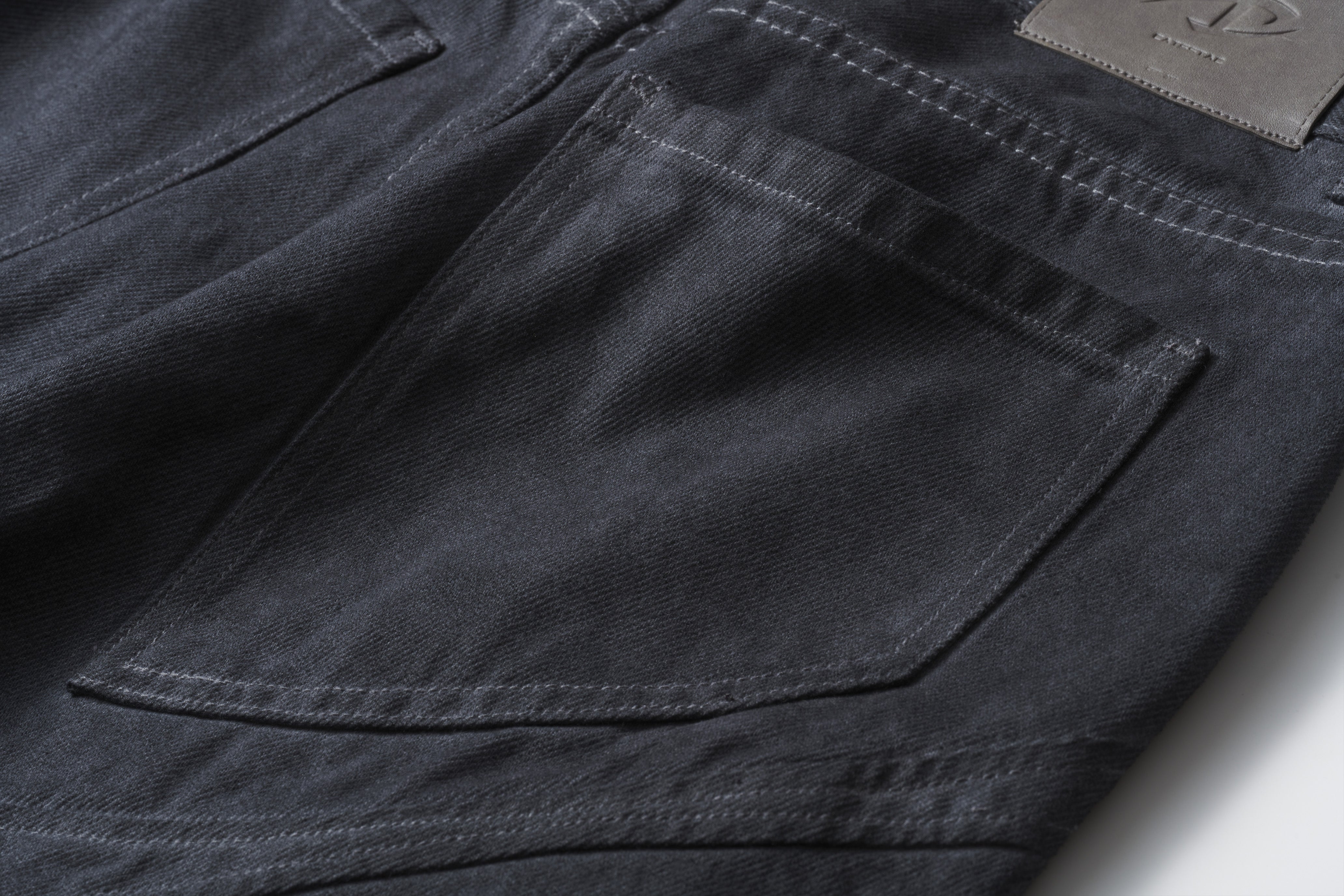 CATSSTAC Dyed Arc-Panel Wide-Leg Jeans