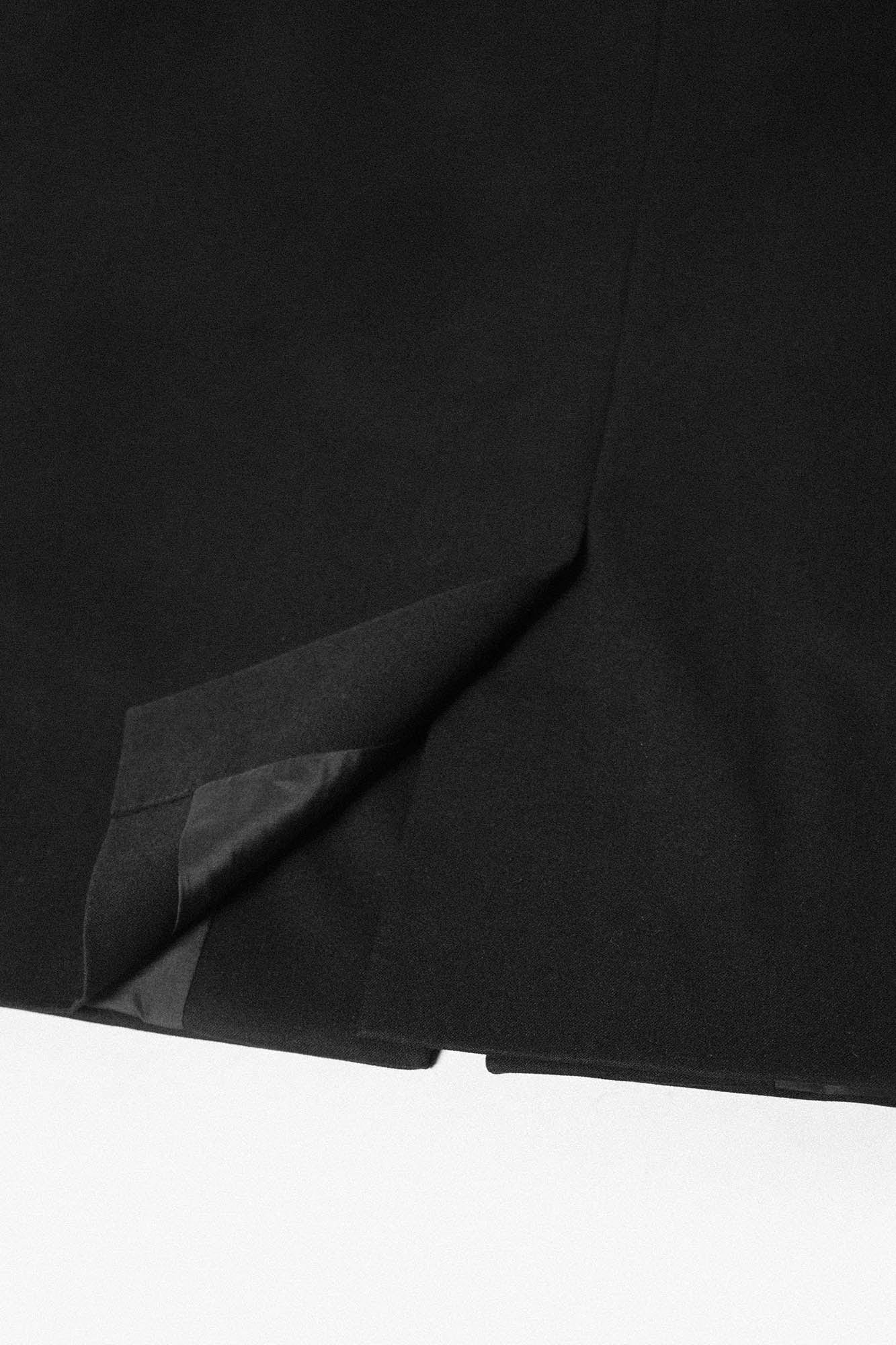 RELABEL Detachable-Collar Wool-Blended Pleated Blazer